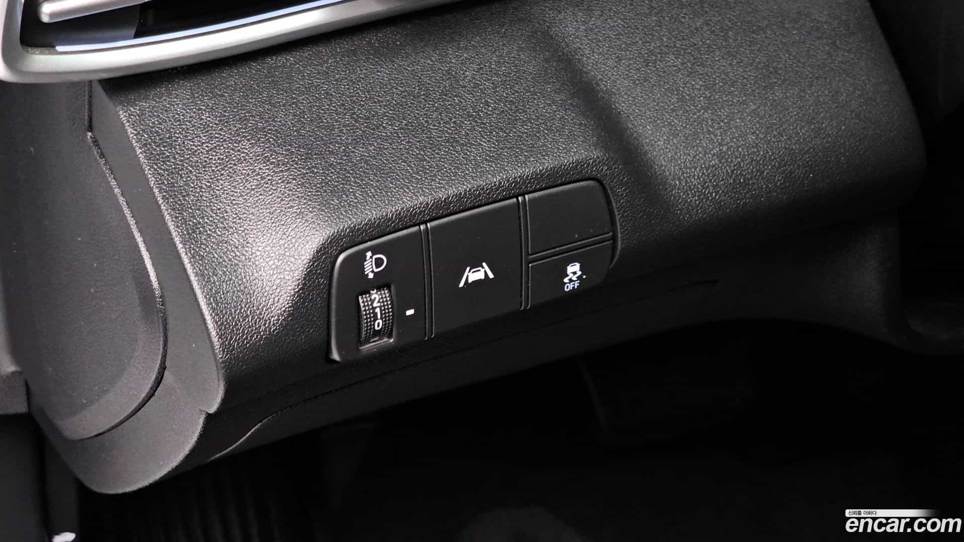 AVANTE Hyundai 2021.11-OPTION-021