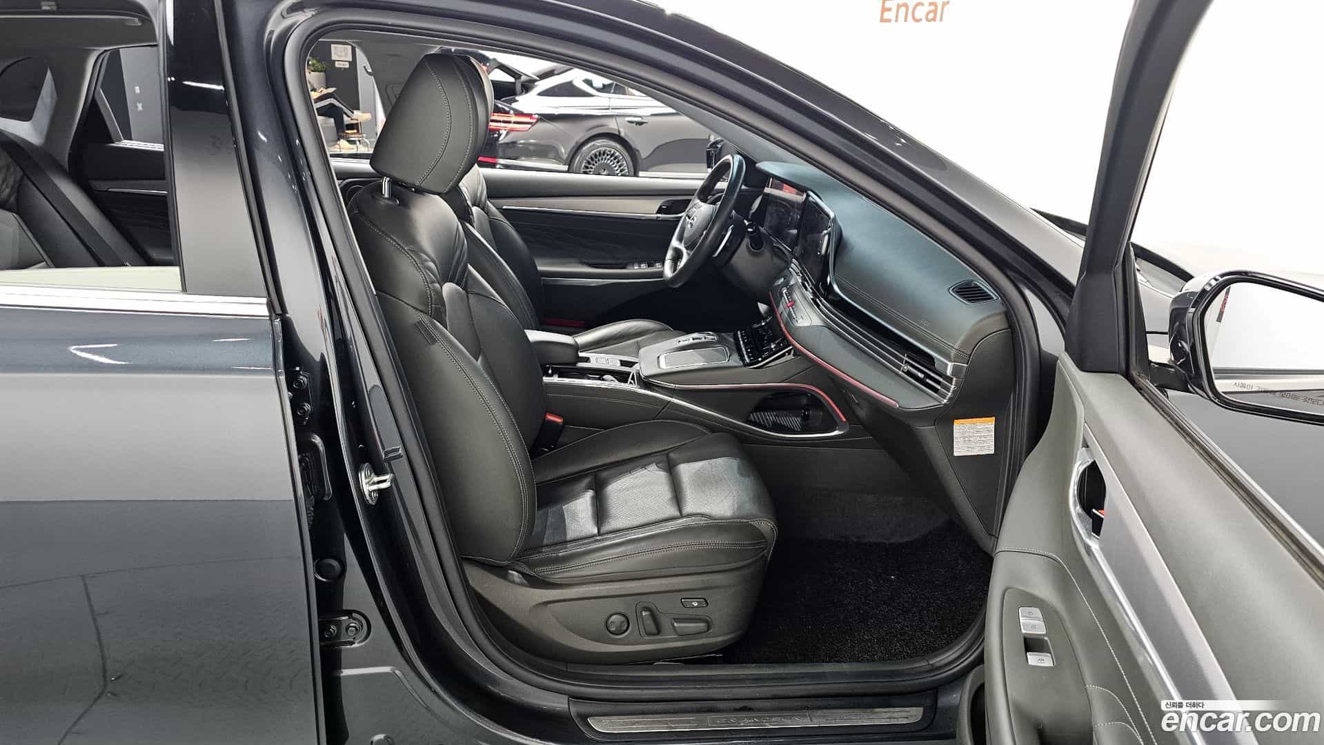 Grandeur Hyundai 2020.8-OPTION-015