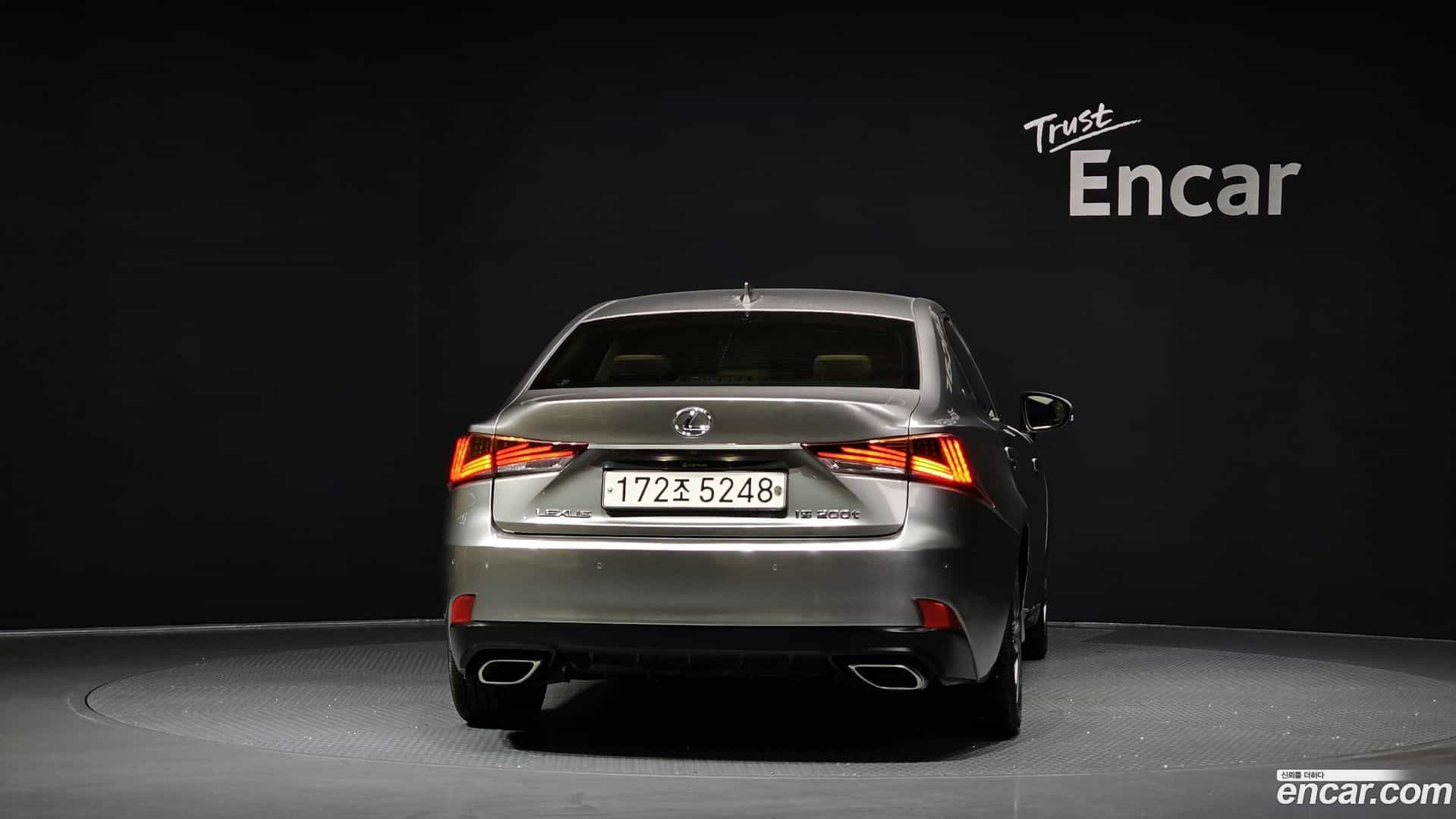 IS Lexus 2017.6-OUTER-004