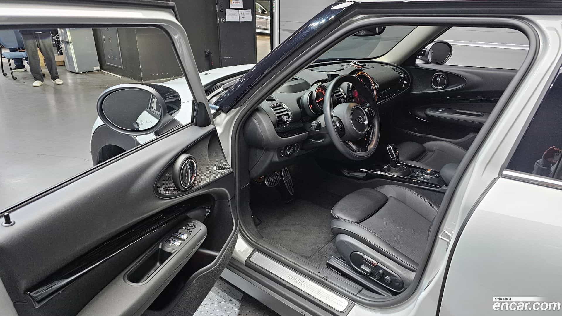 Clubman Mini 2020.8-INNER-010