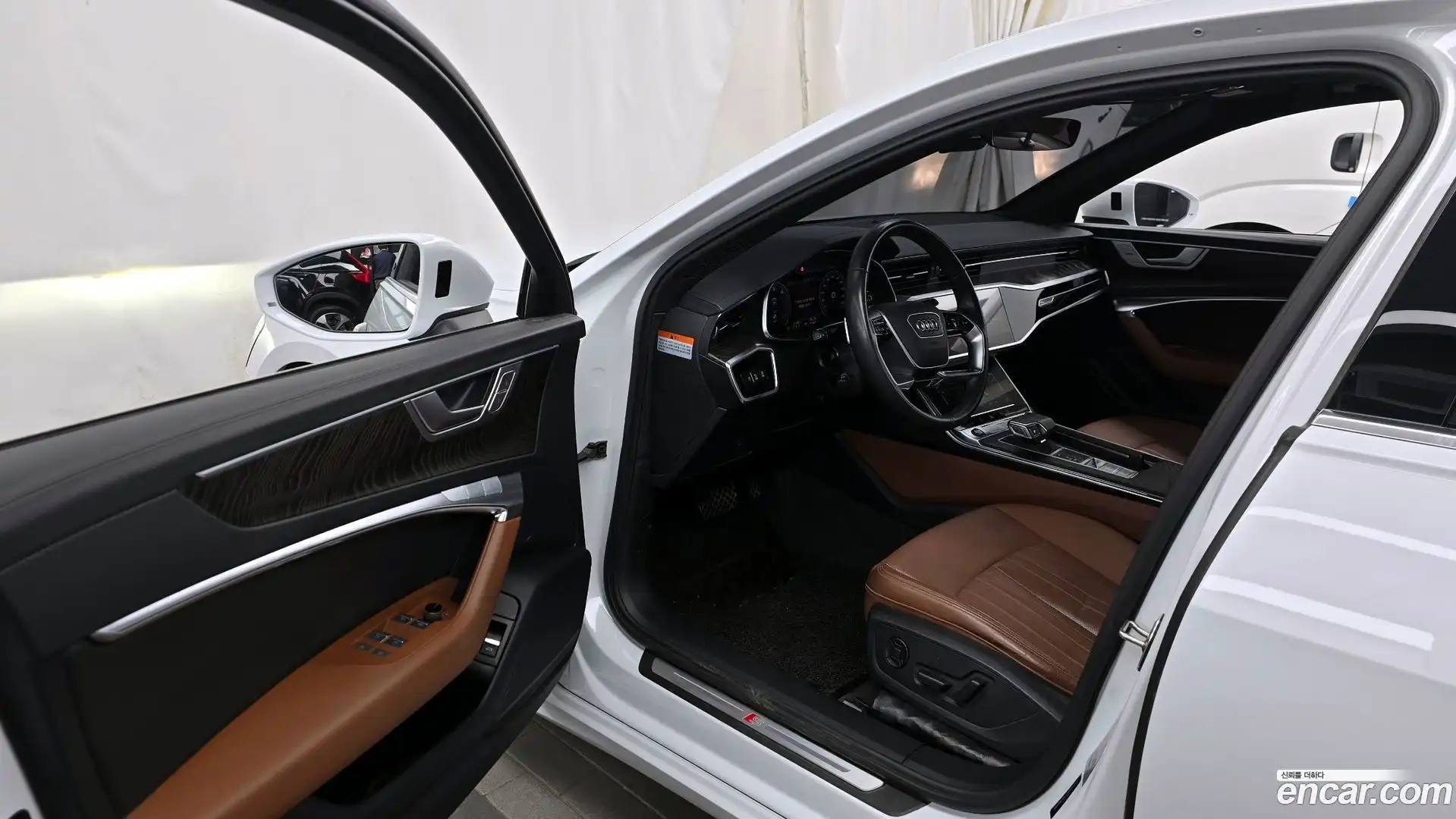 A6 Audi 2023.1-INNER-010