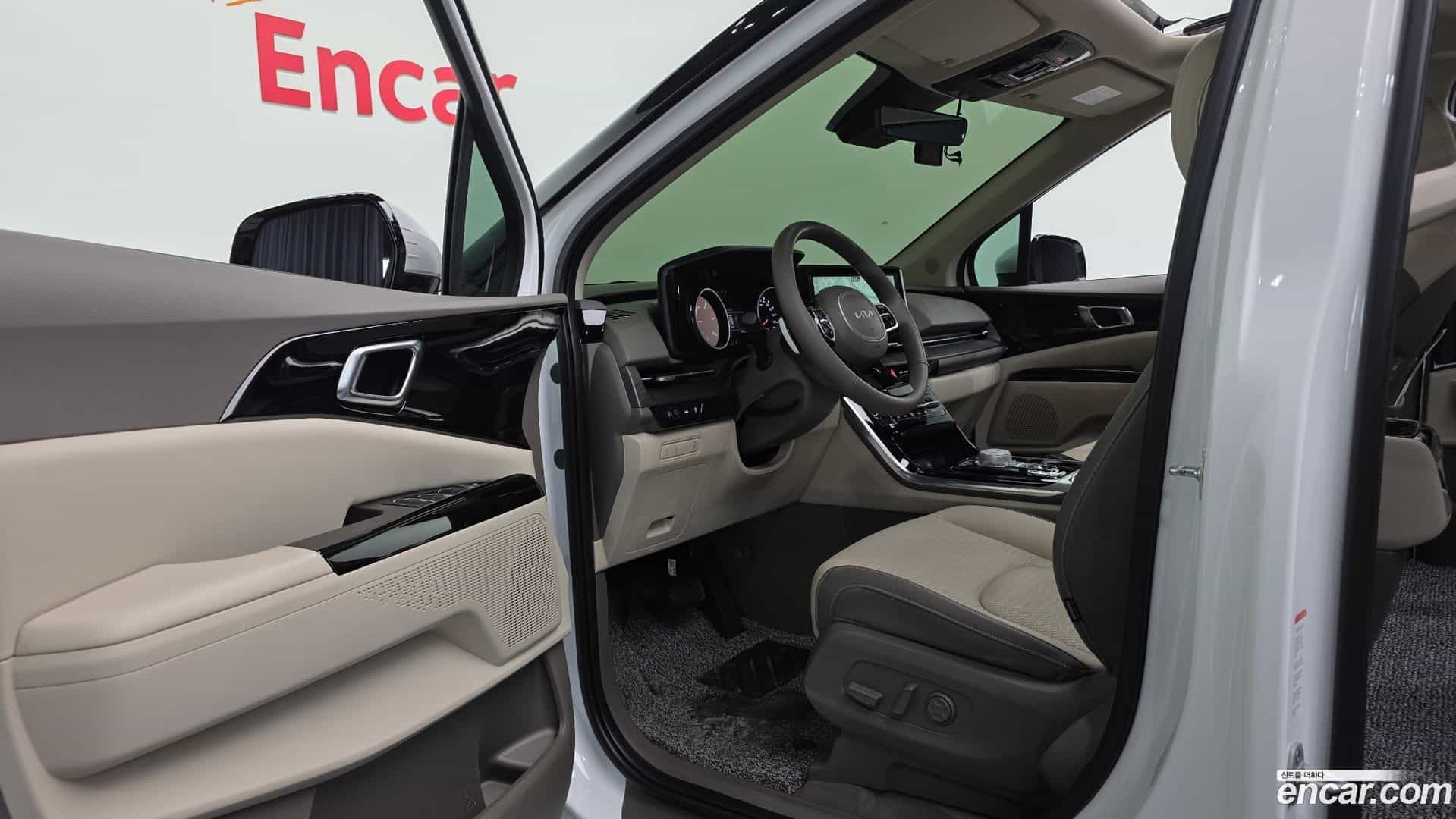 Canival Kia 2022.6-OPTION-016