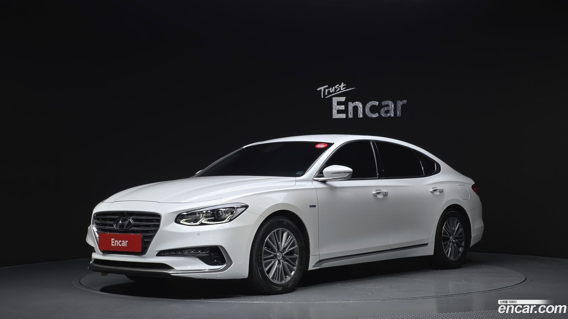 Main__Slider__Photo:Grandeur Hyundai 2019.2-0