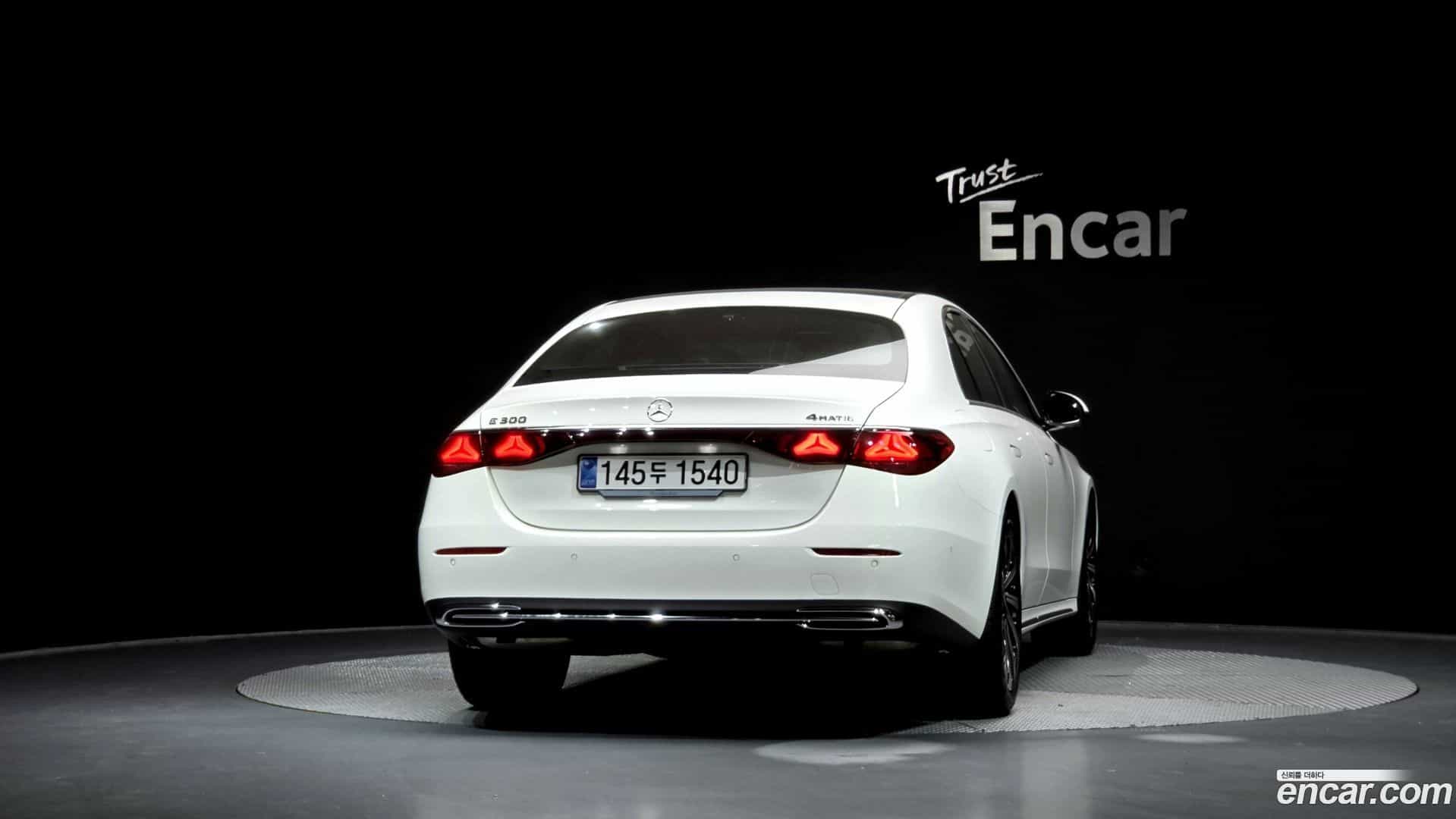 E-Class Mercedes-Benz 2025.4-OUTER-004