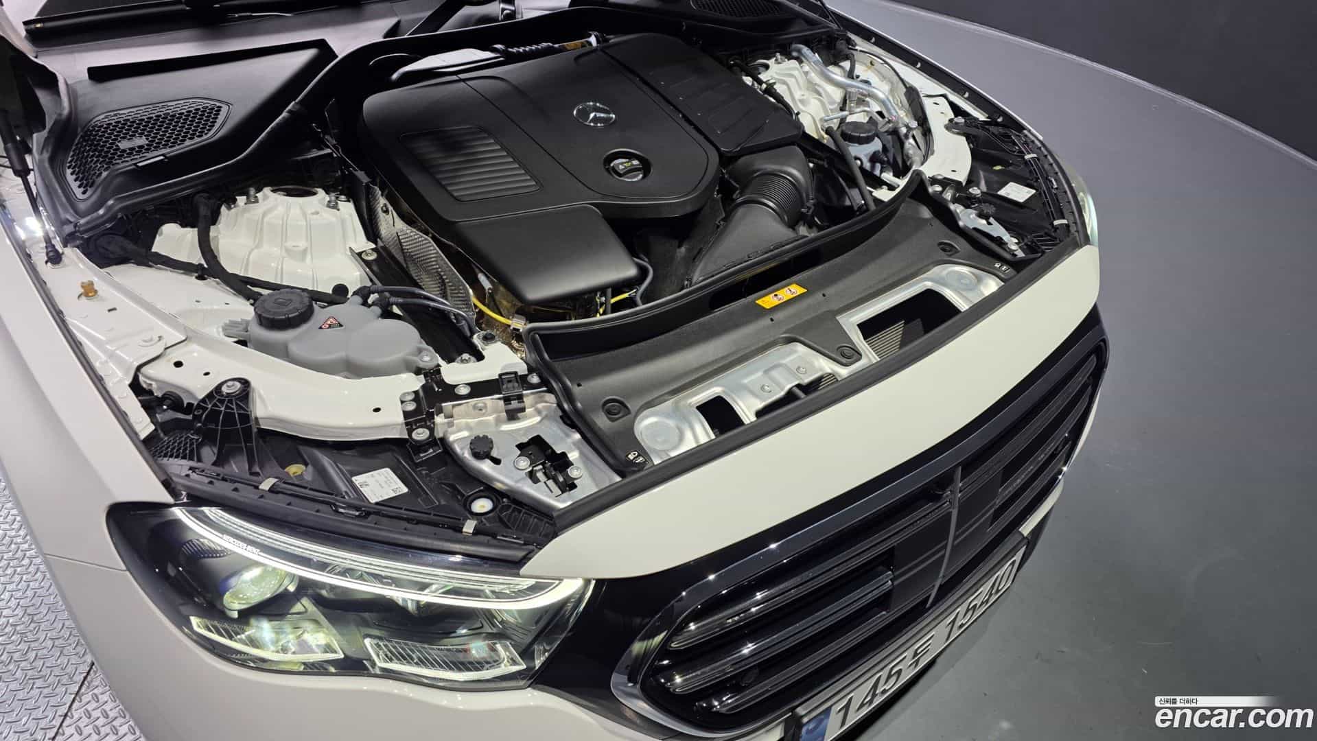 E-Class Mercedes-Benz 2025.4-OUTER-006
