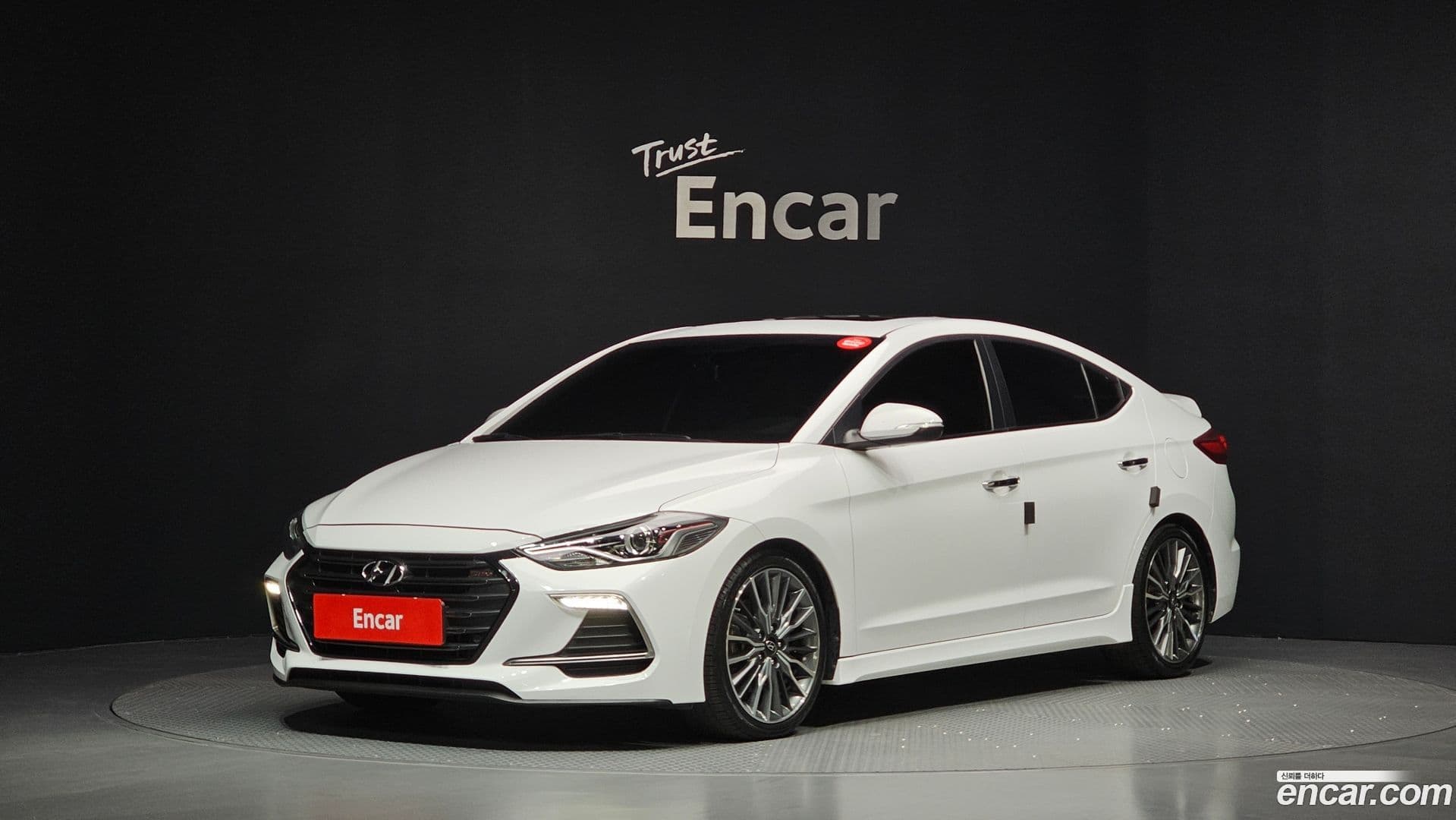 Main__Slider__Photo:AVANTE Hyundai 2016.7-0