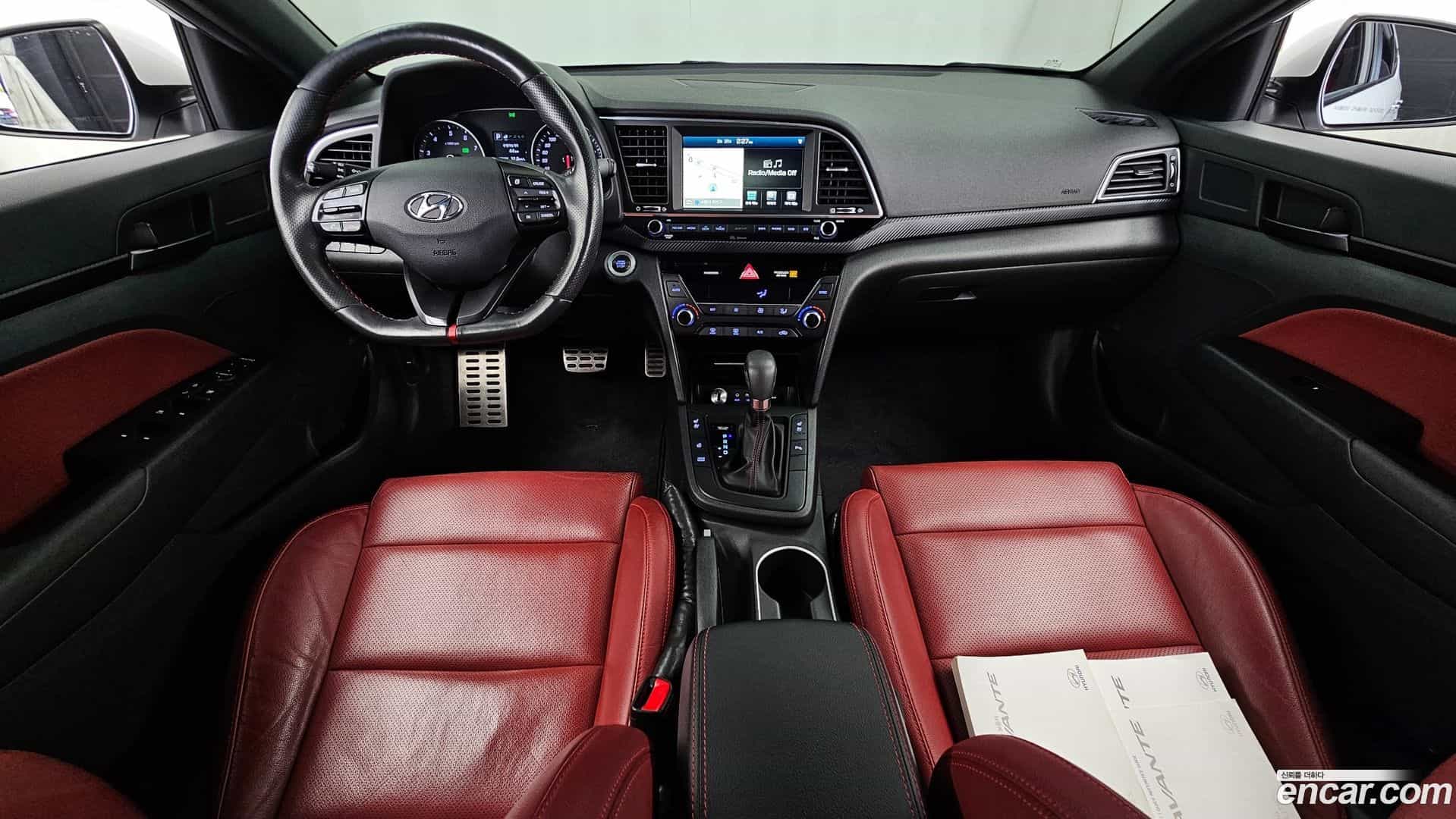 AVANTE Hyundai 2016.7-INNER-007