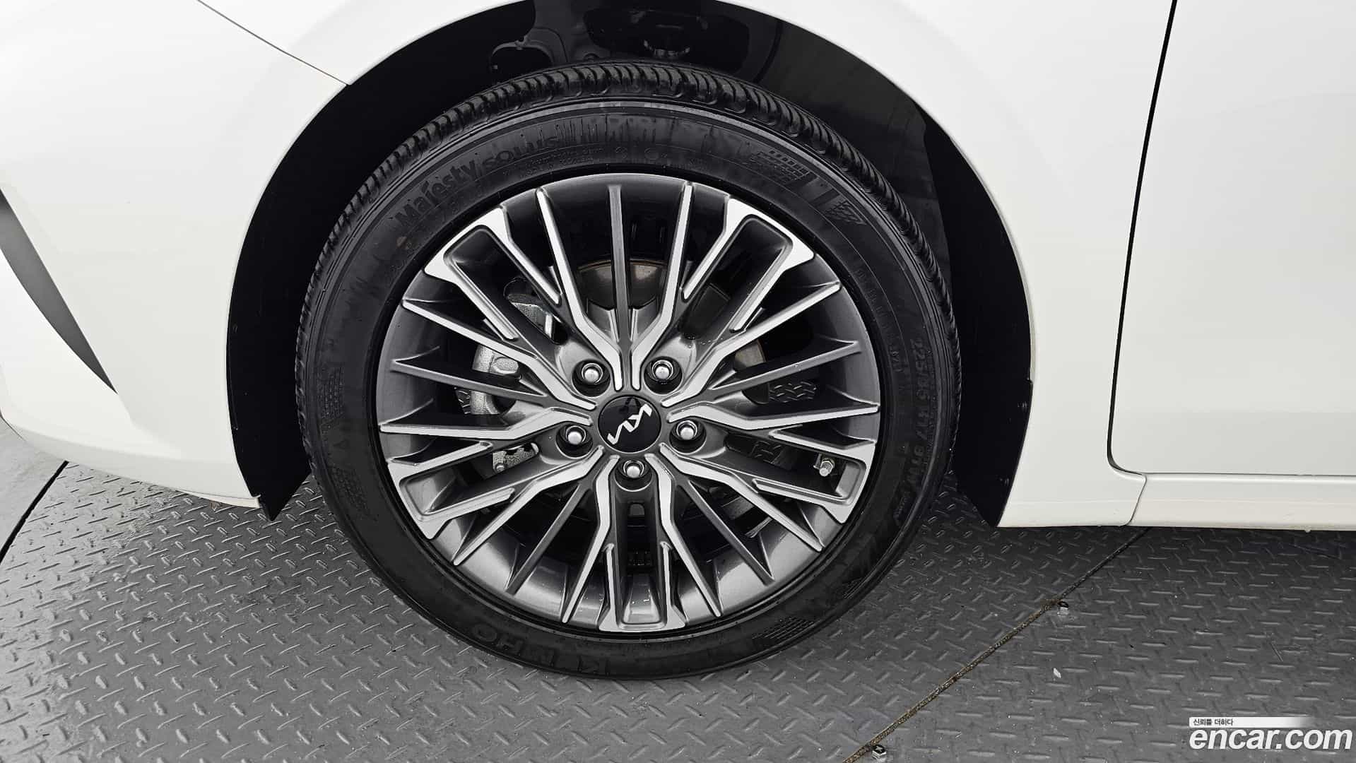 K3 Kia 2023.11-OUTER-005