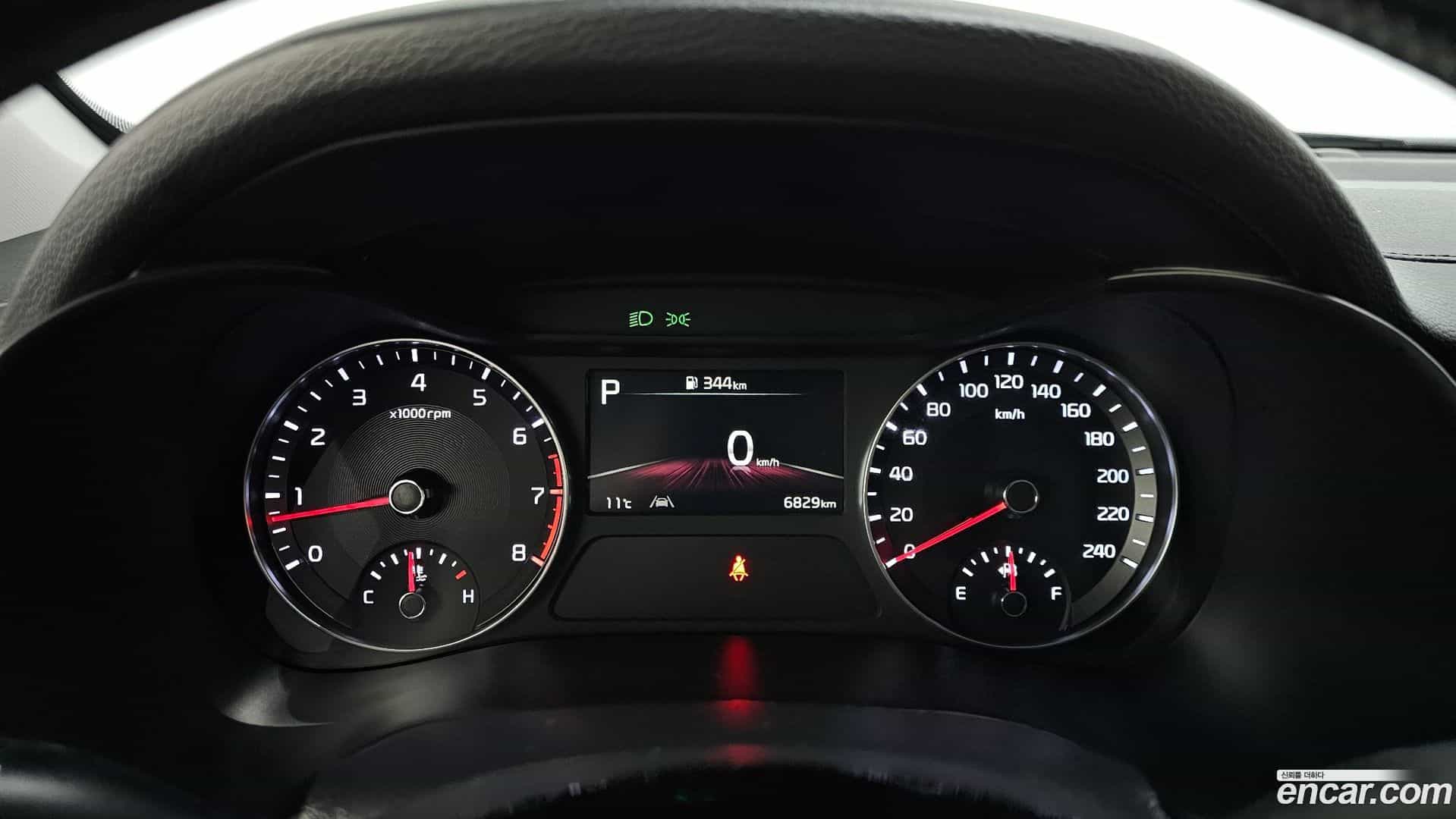 K3 Kia 2023.11-INNER-008