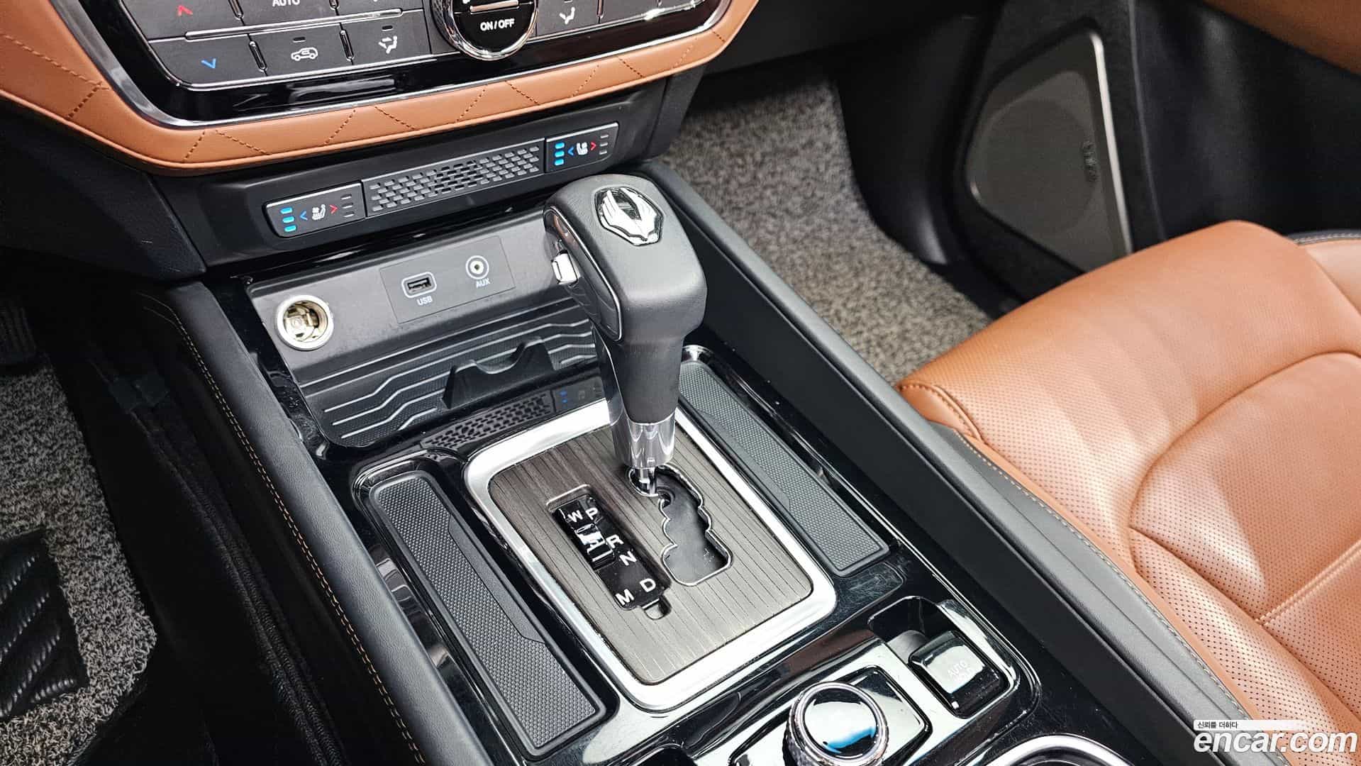 Rexton KG Mobility 2018.3-INNER-009