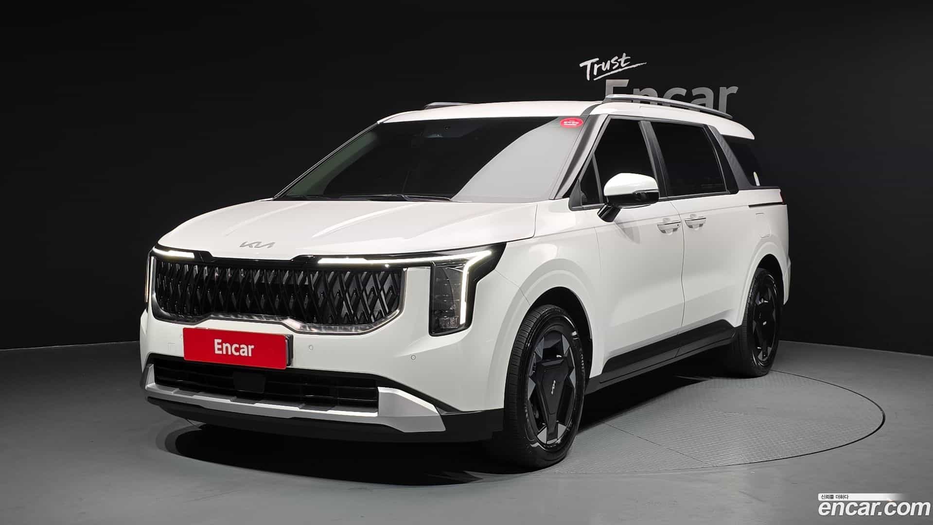 Canival Kia 2024.8-OUTER-001