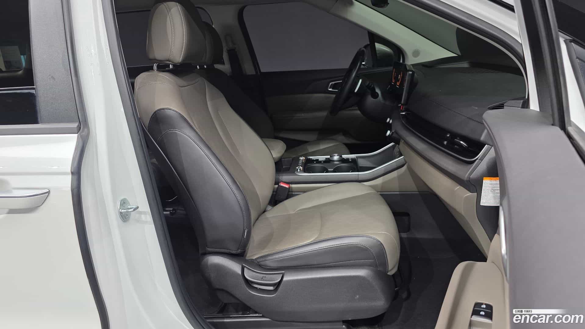 Canival Kia 2024.8-OPTION-015