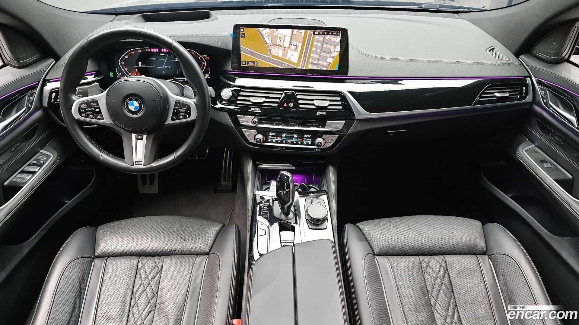 Gran Turismo BMW 2022.7-INNER-007