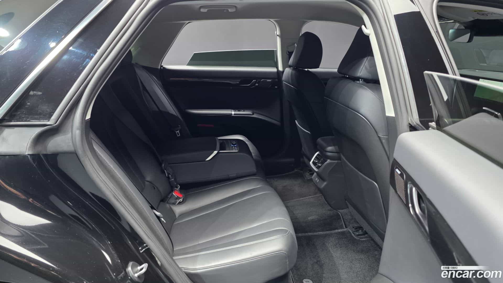 Grandeur Hyundai 2023.1-OPTION-016