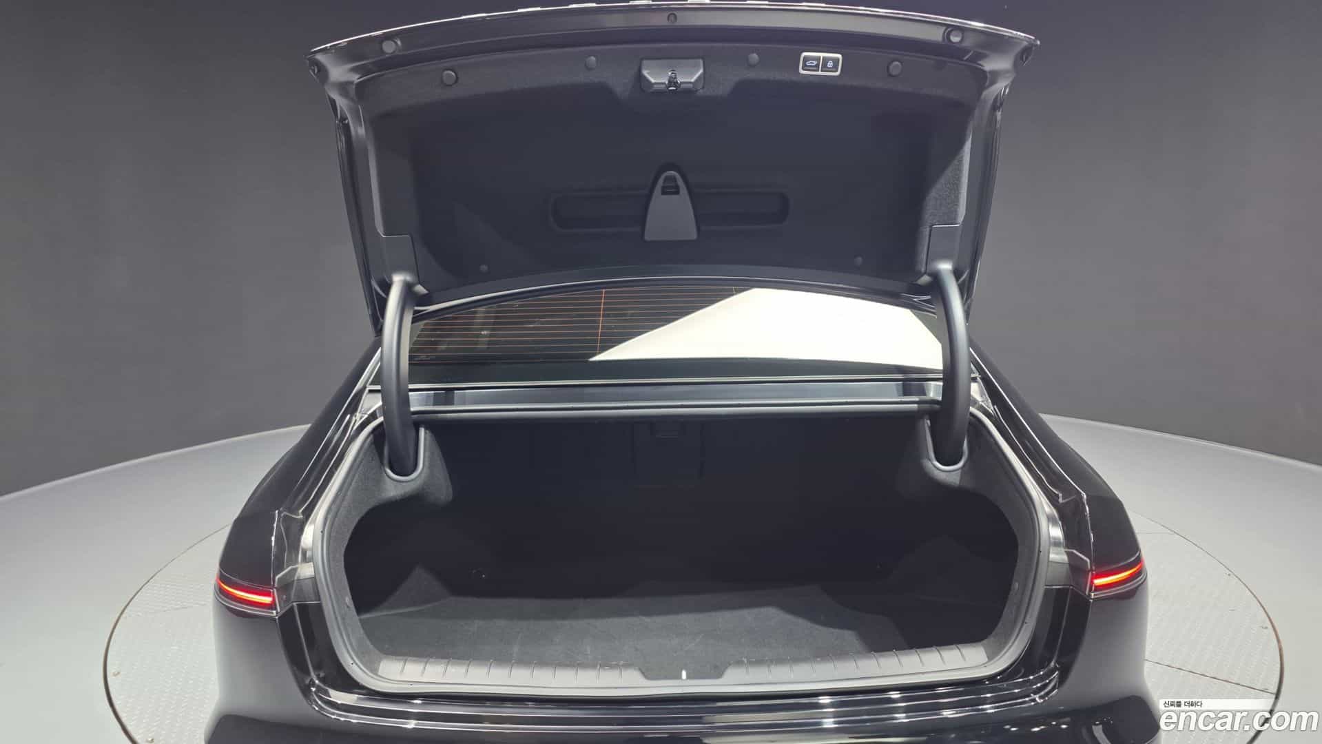 Grandeur Hyundai 2023.1-OPTION-024
