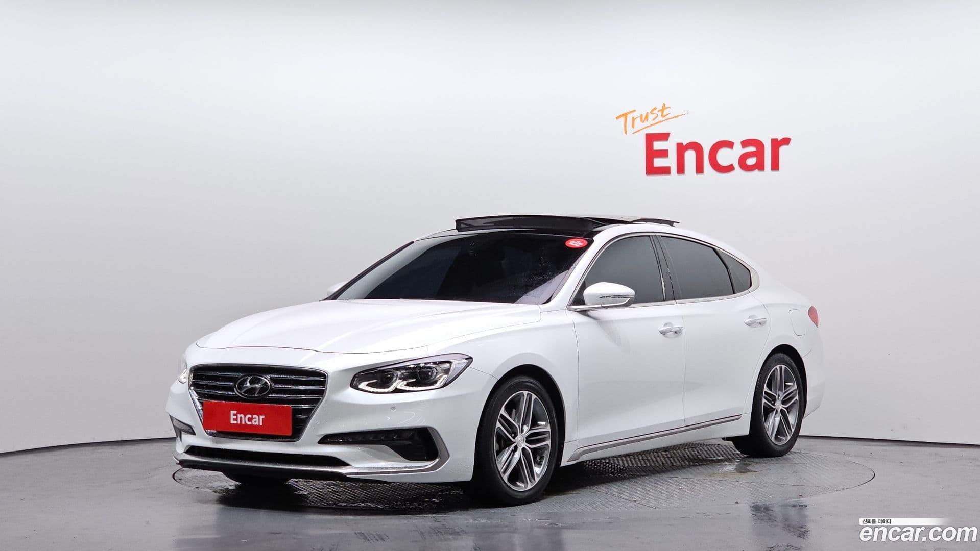 Main__Slider__Photo:Grandeur Hyundai 2018.5-0