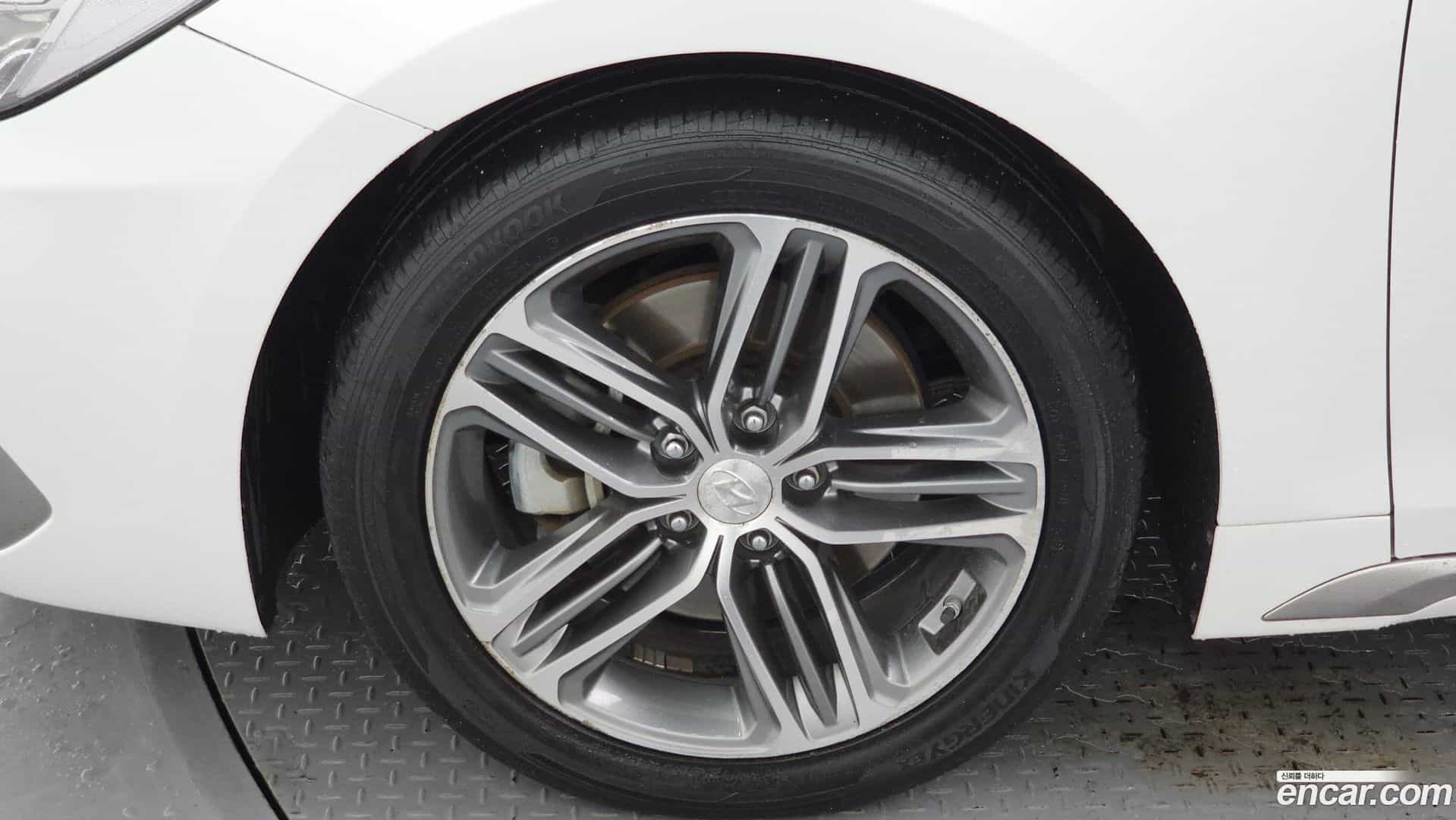 Grandeur Hyundai 2018.5-OUTER-005