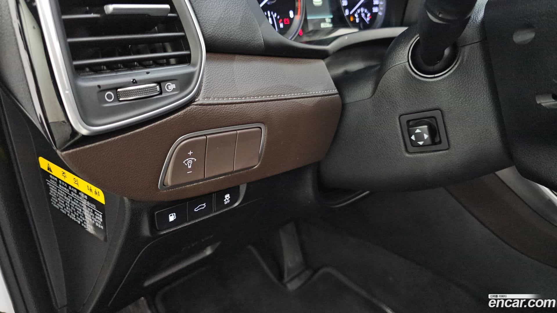 Grandeur Hyundai 2018.5-OPTION-021