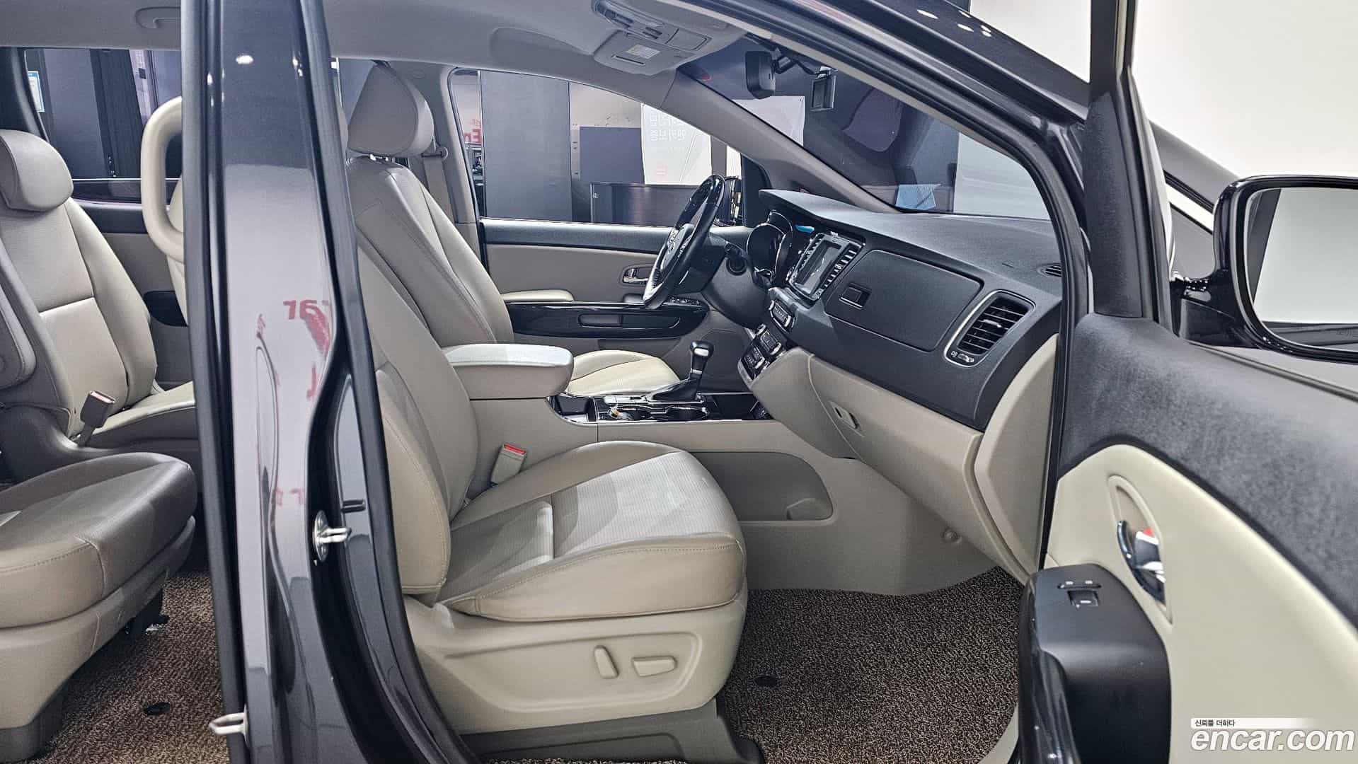 Canival Kia 2020.5-INNER-010
