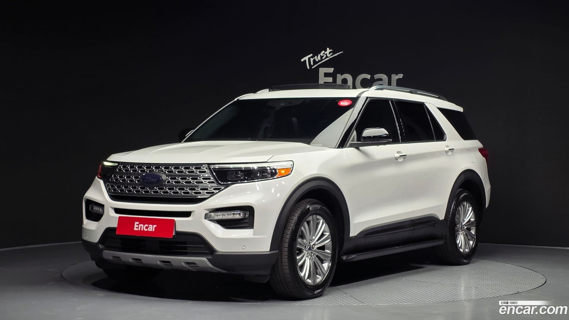 Main__Slider__Photo:Explorer Ford 2020.9-0