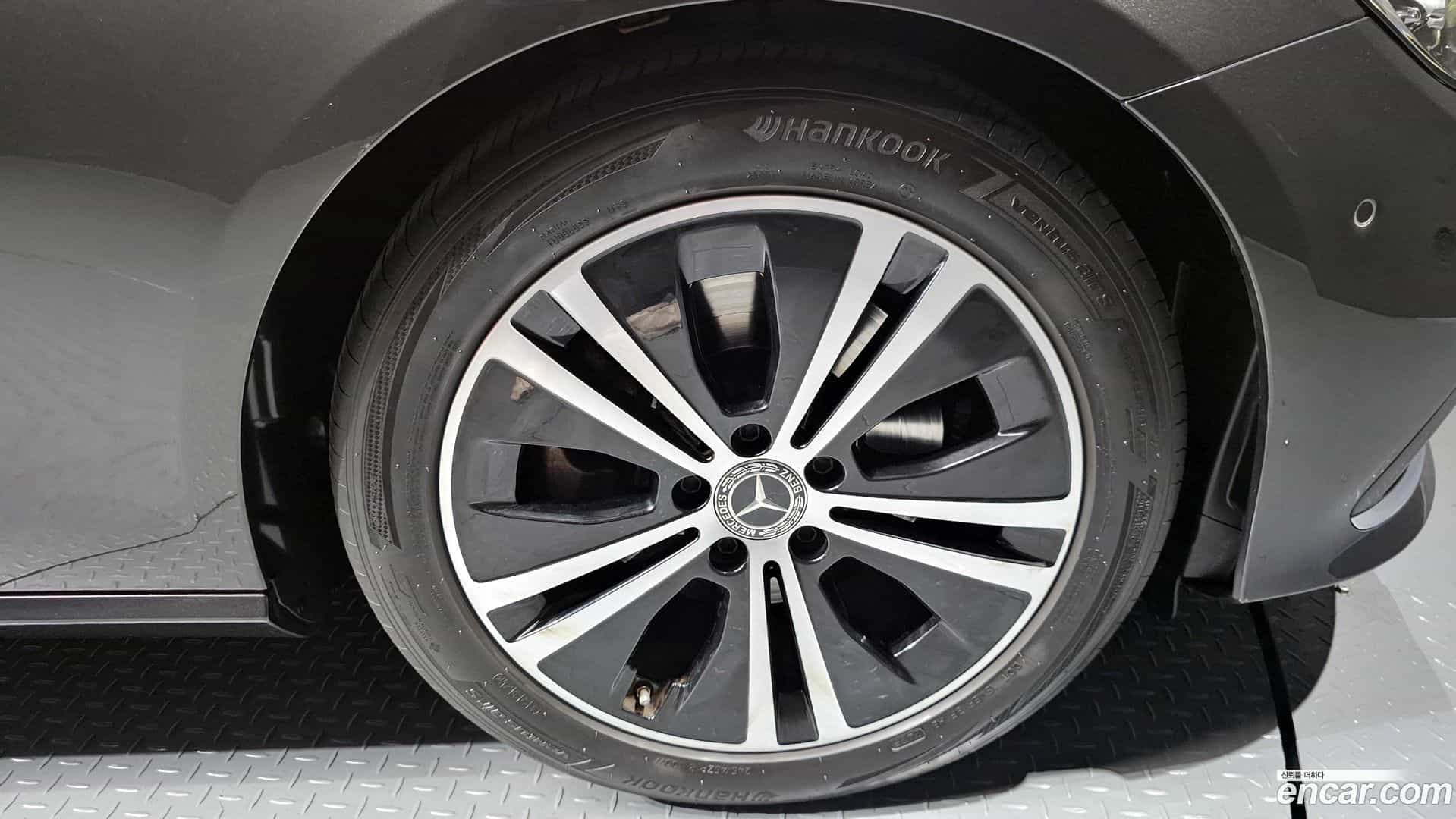 E-Class Mercedes-Benz 2021.4-OUTER-005
