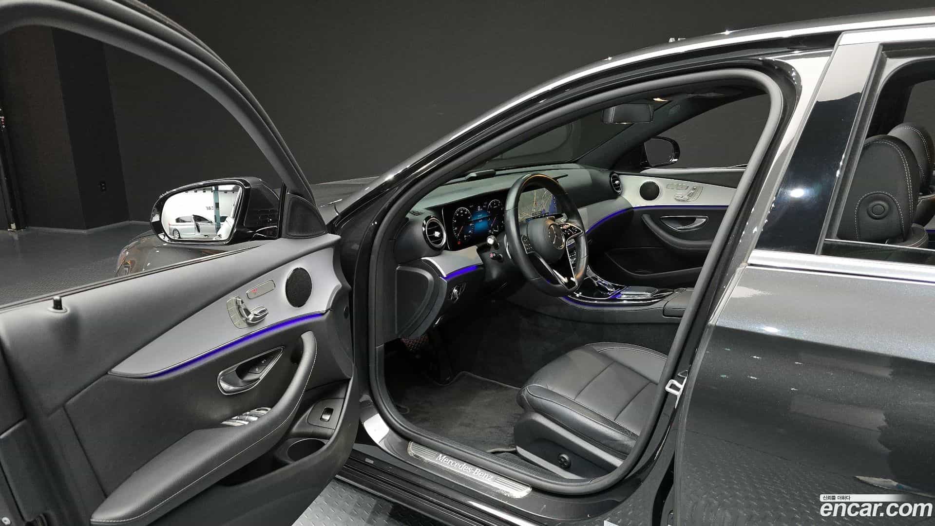 E-Class Mercedes-Benz 2021.4-INNER-010