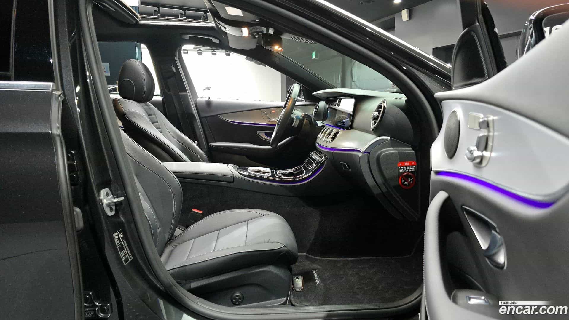 E-Class Mercedes-Benz 2021.4-OPTION-015