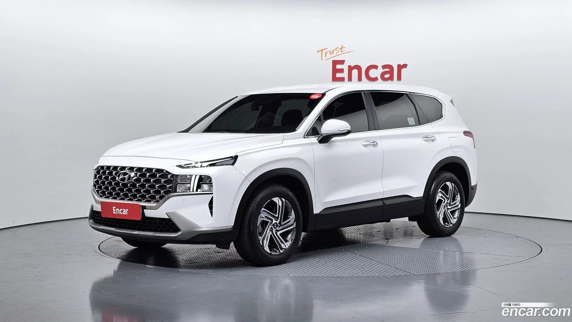 Main__Slider__Photo:Santafe Hyundai 2023.8-0