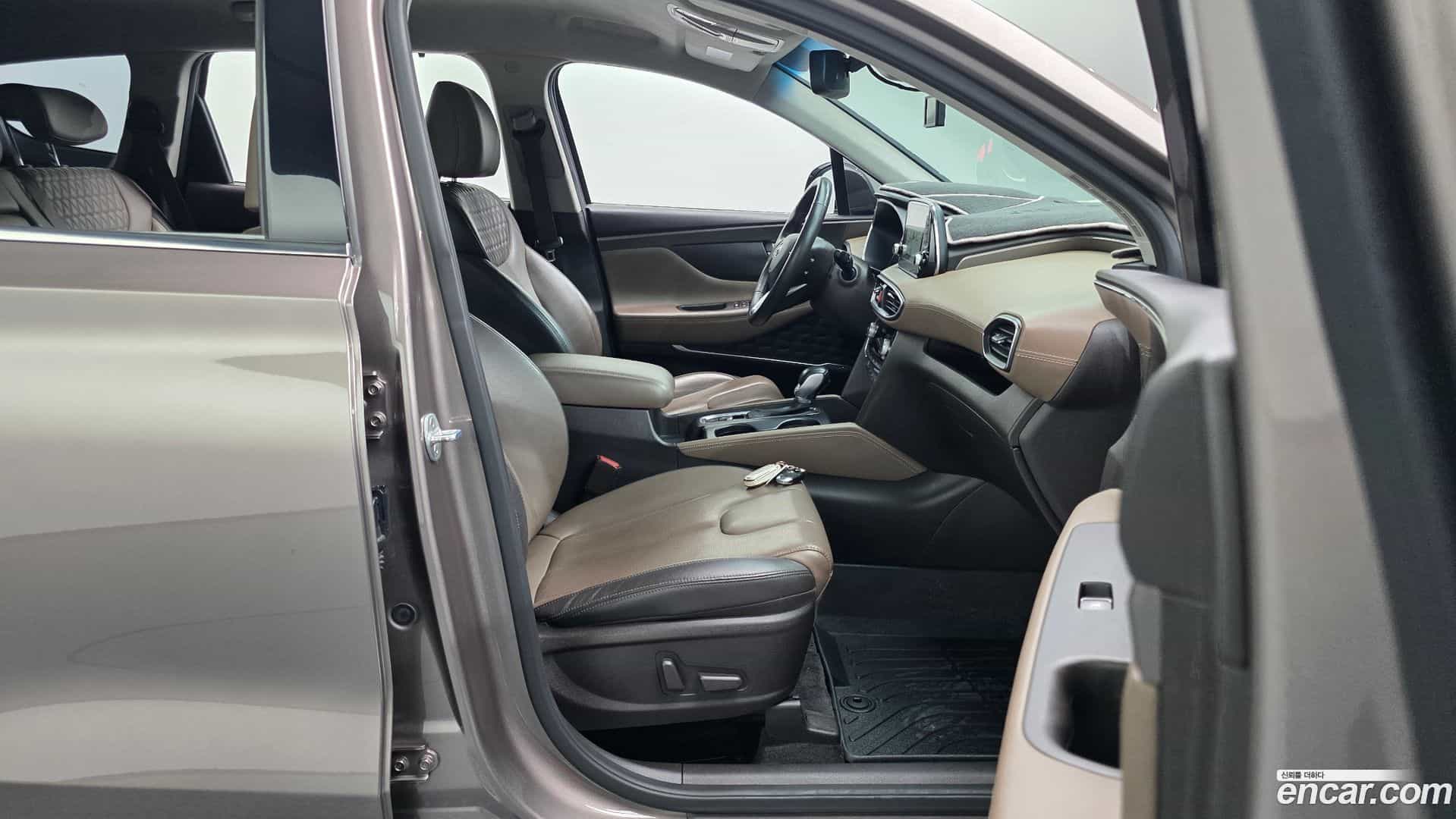 Santafe Hyundai 2018.2-INNER-010