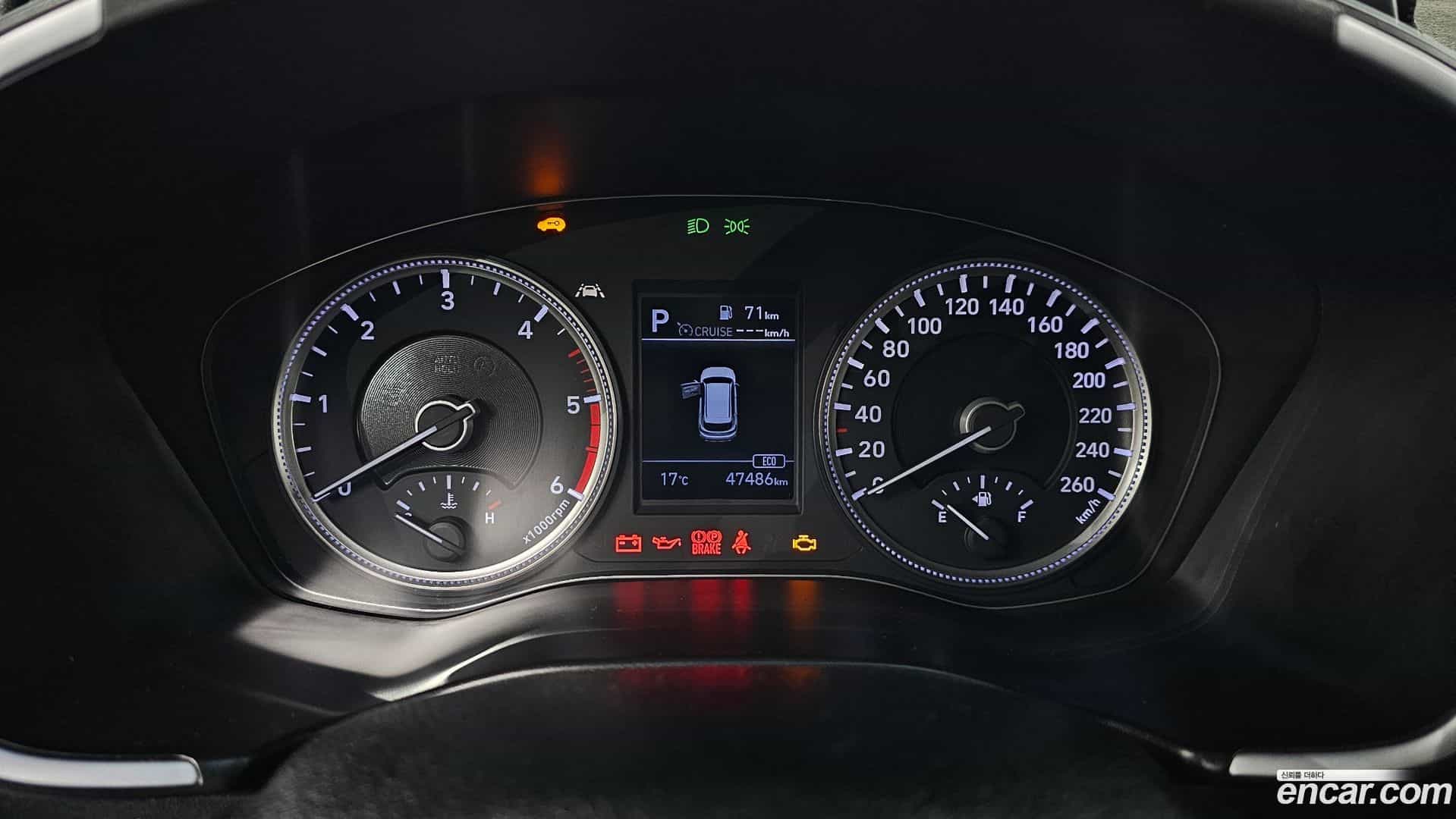 Santafe Hyundai 2019.2-INNER-008