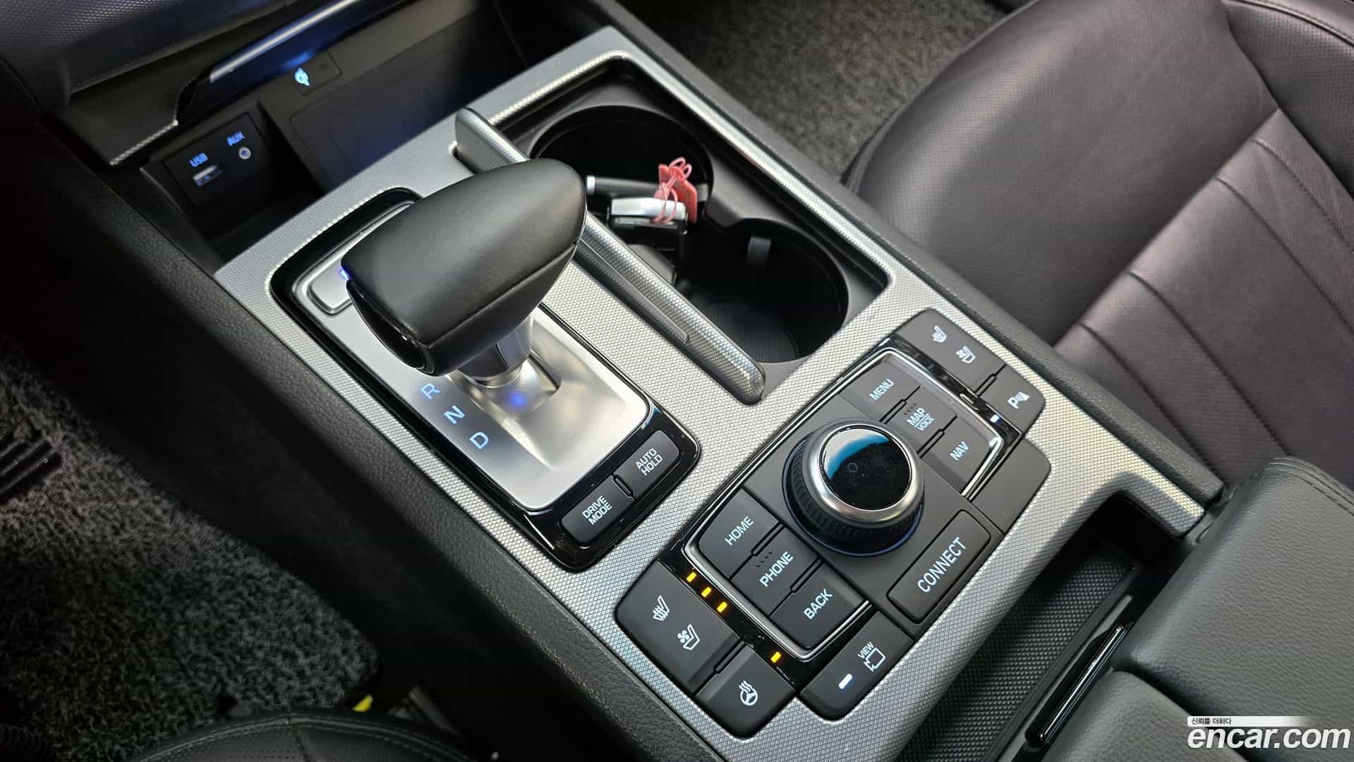 G80 Genesis 2018.0-INNER-009