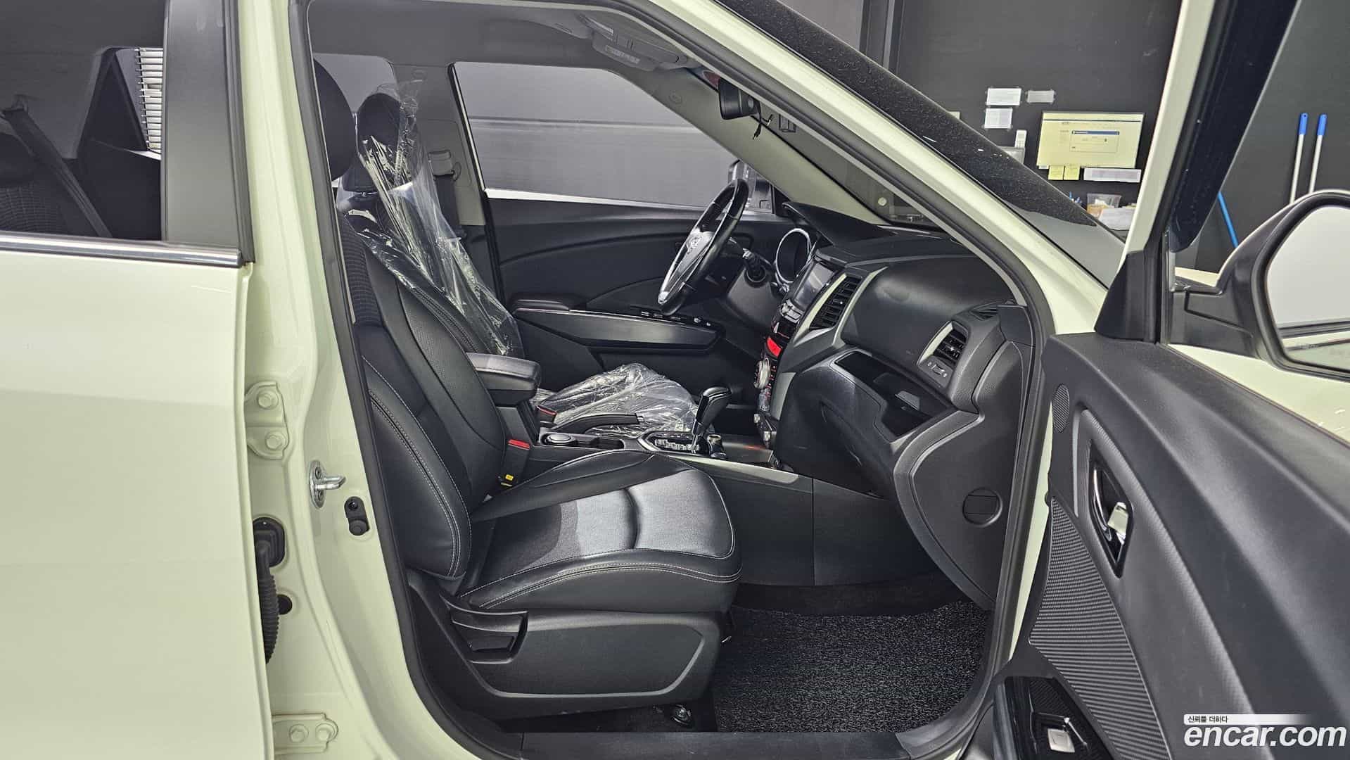TIBOLI KG Mobility 2018.0-OPTION-016