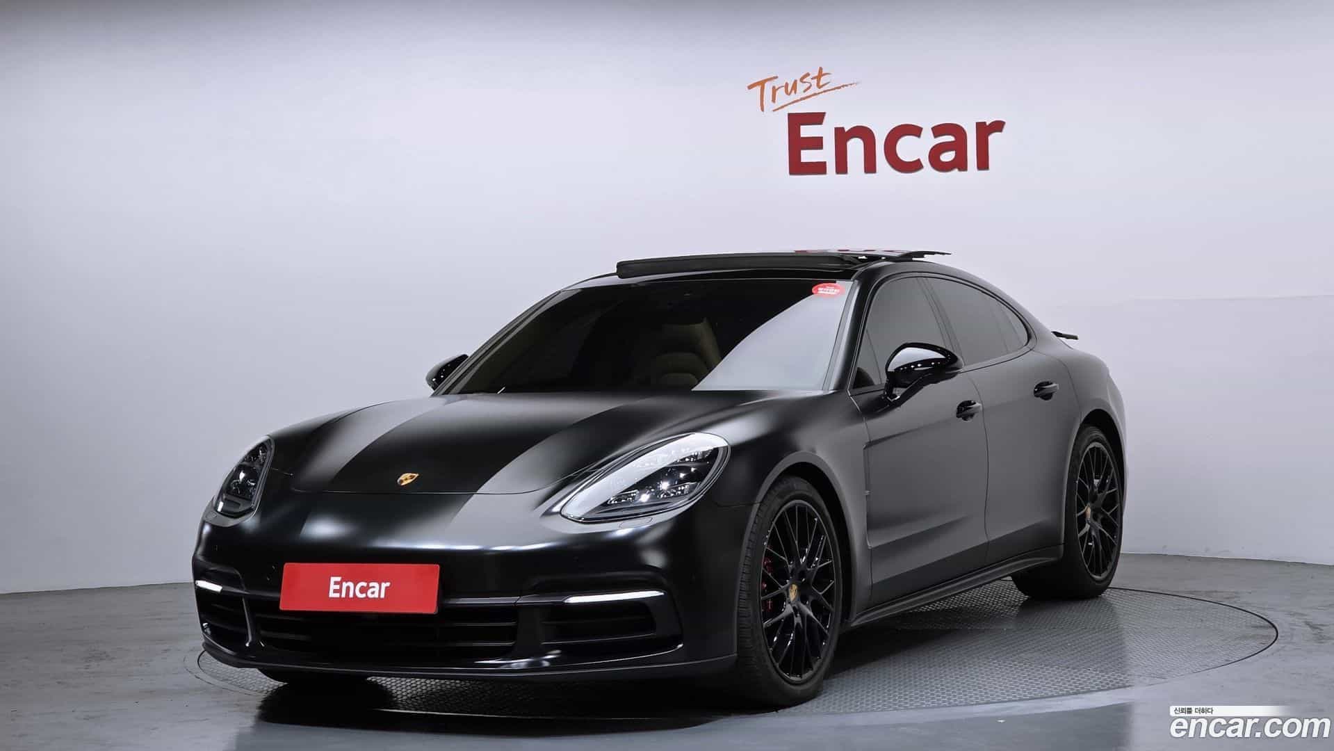Panamera Porsche 2018.7-OUTER-001