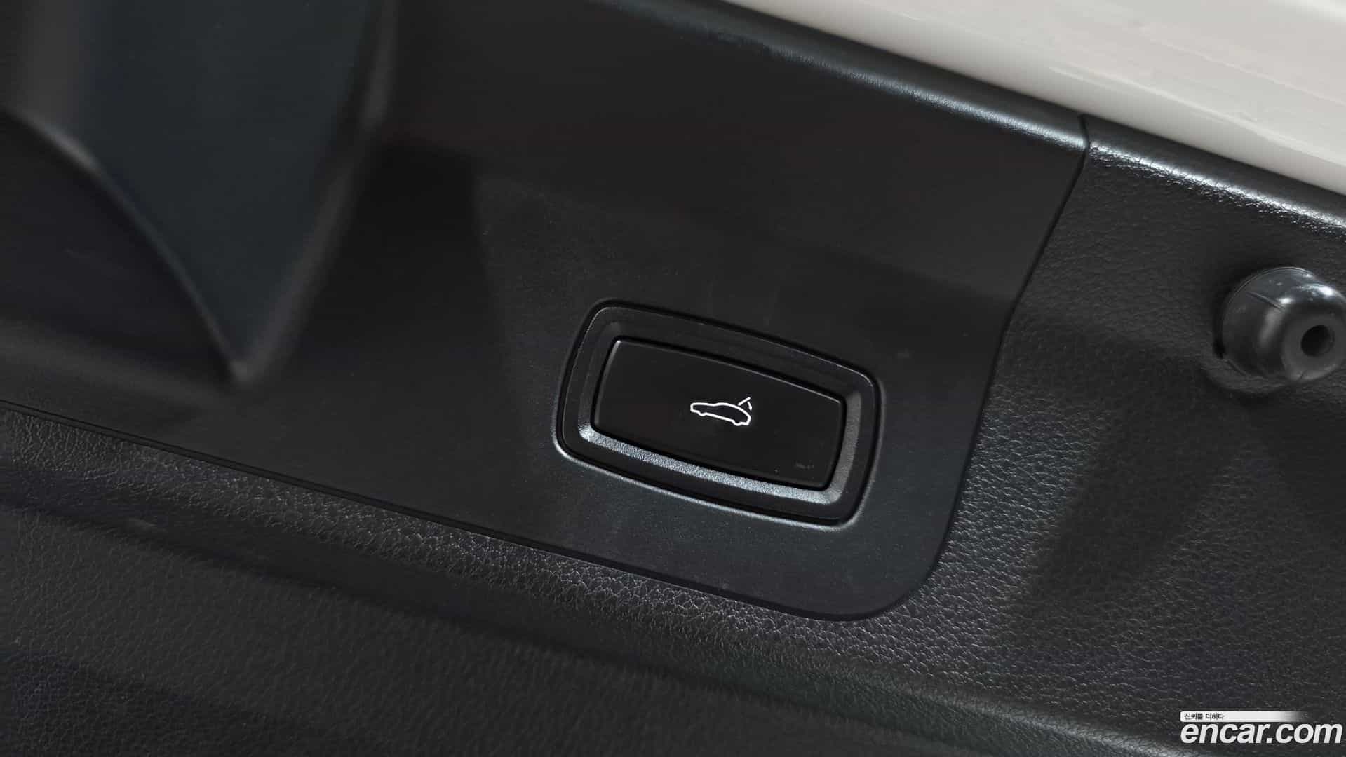 Panamera Porsche 2018.7-OPTION-024