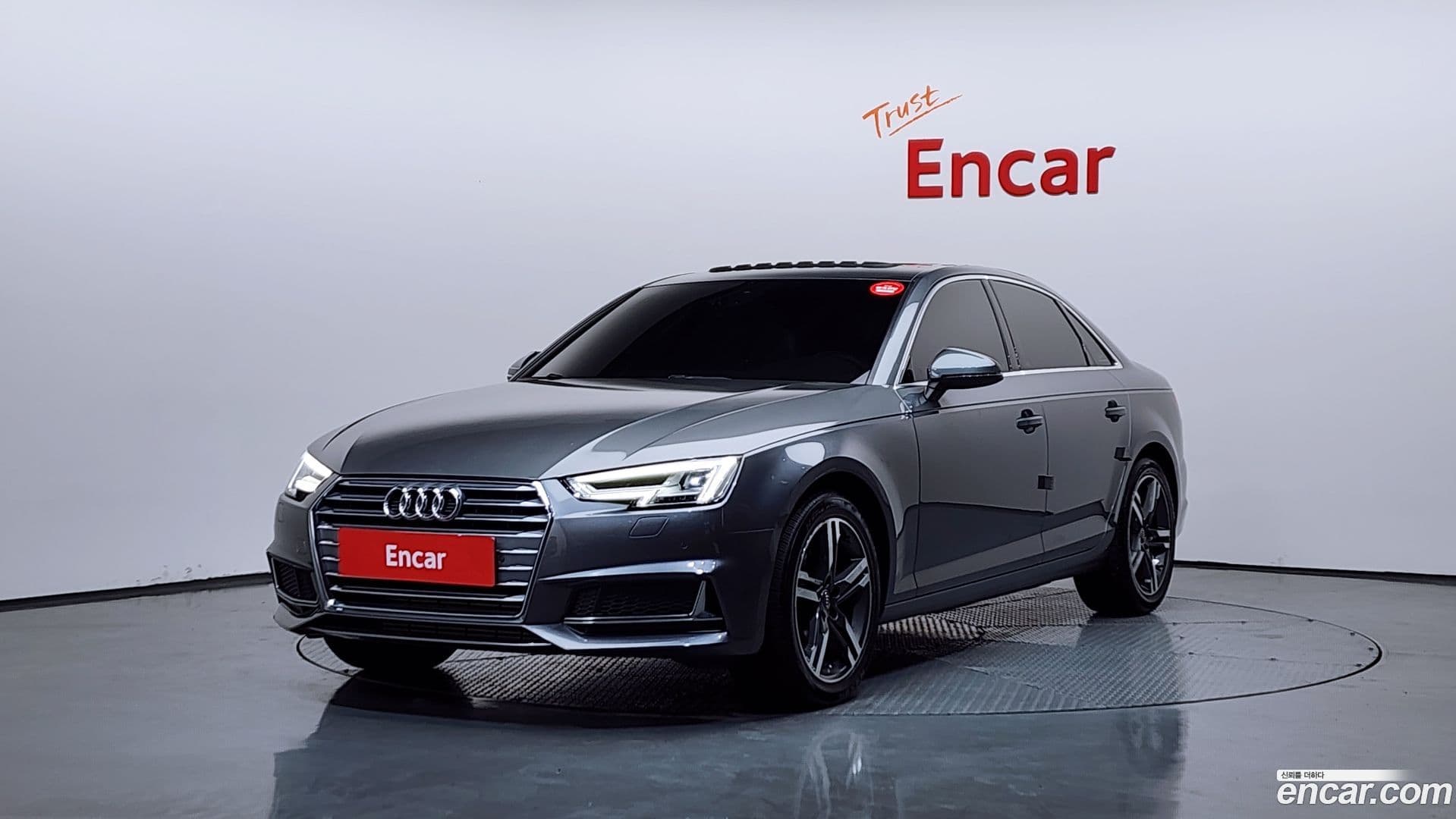 Main__Slider__Photo:A4 Audi 2019.10-0