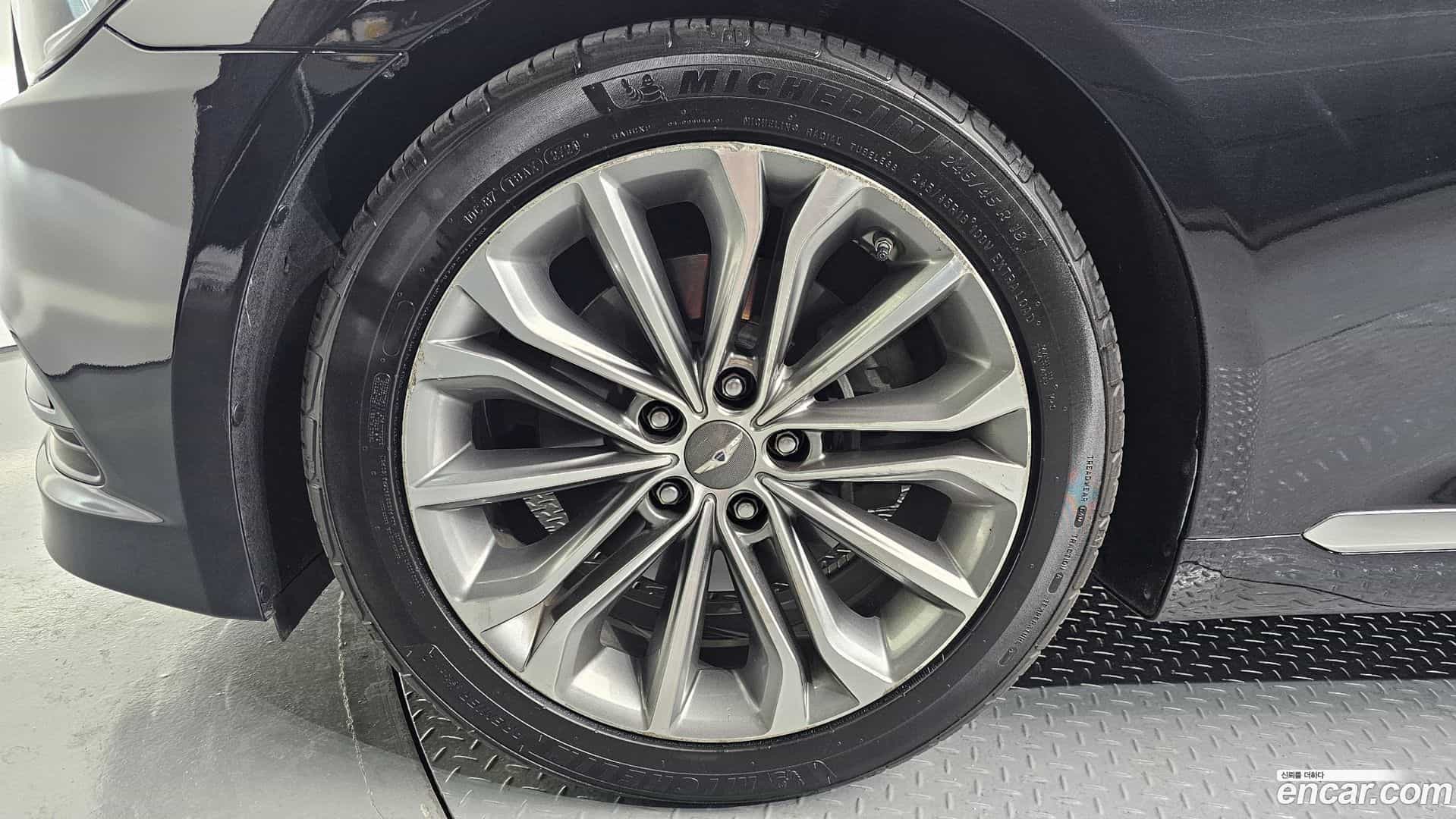 Genesis Hyundai 2014.10-OUTER-005