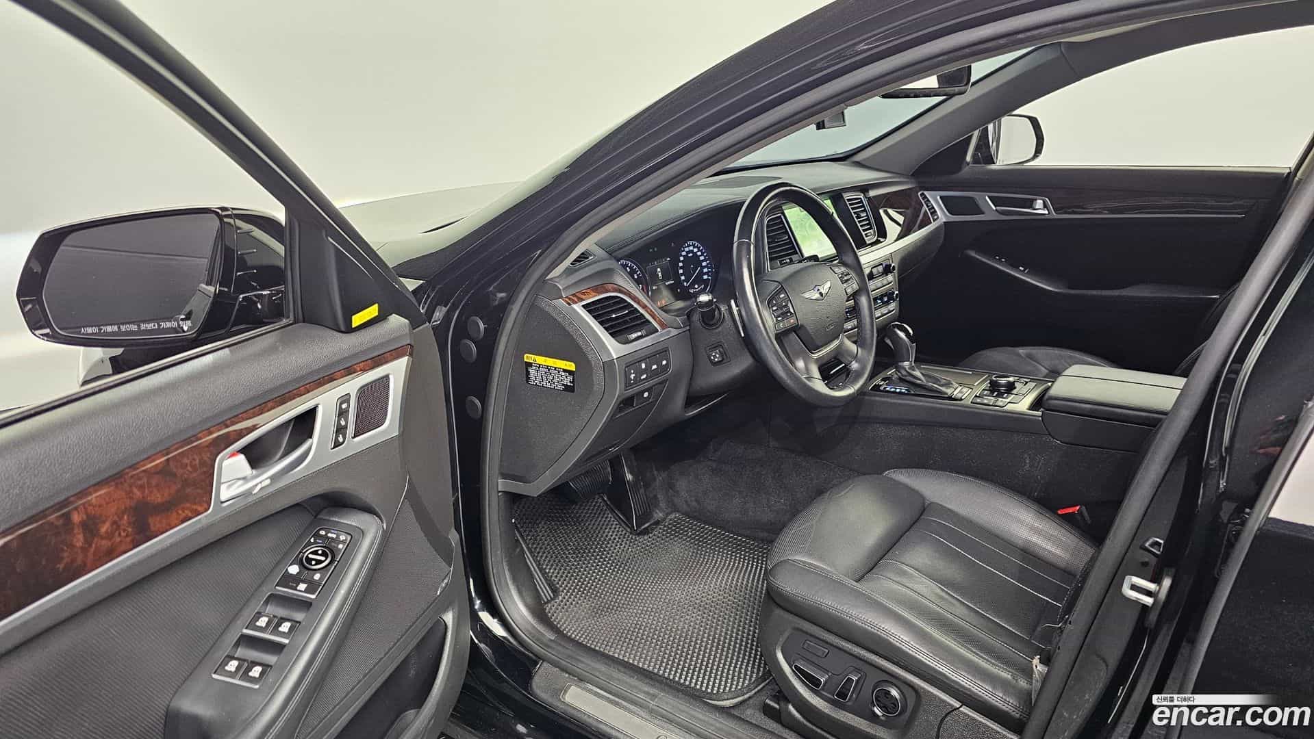 Genesis Hyundai 2014.10-INNER-010
