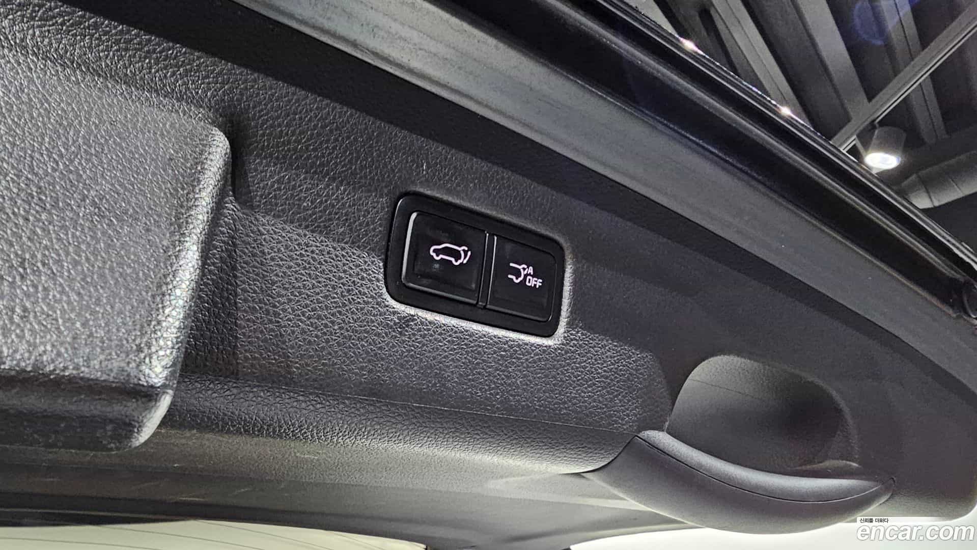 Canival Kia 2022.9-OPTION-024
