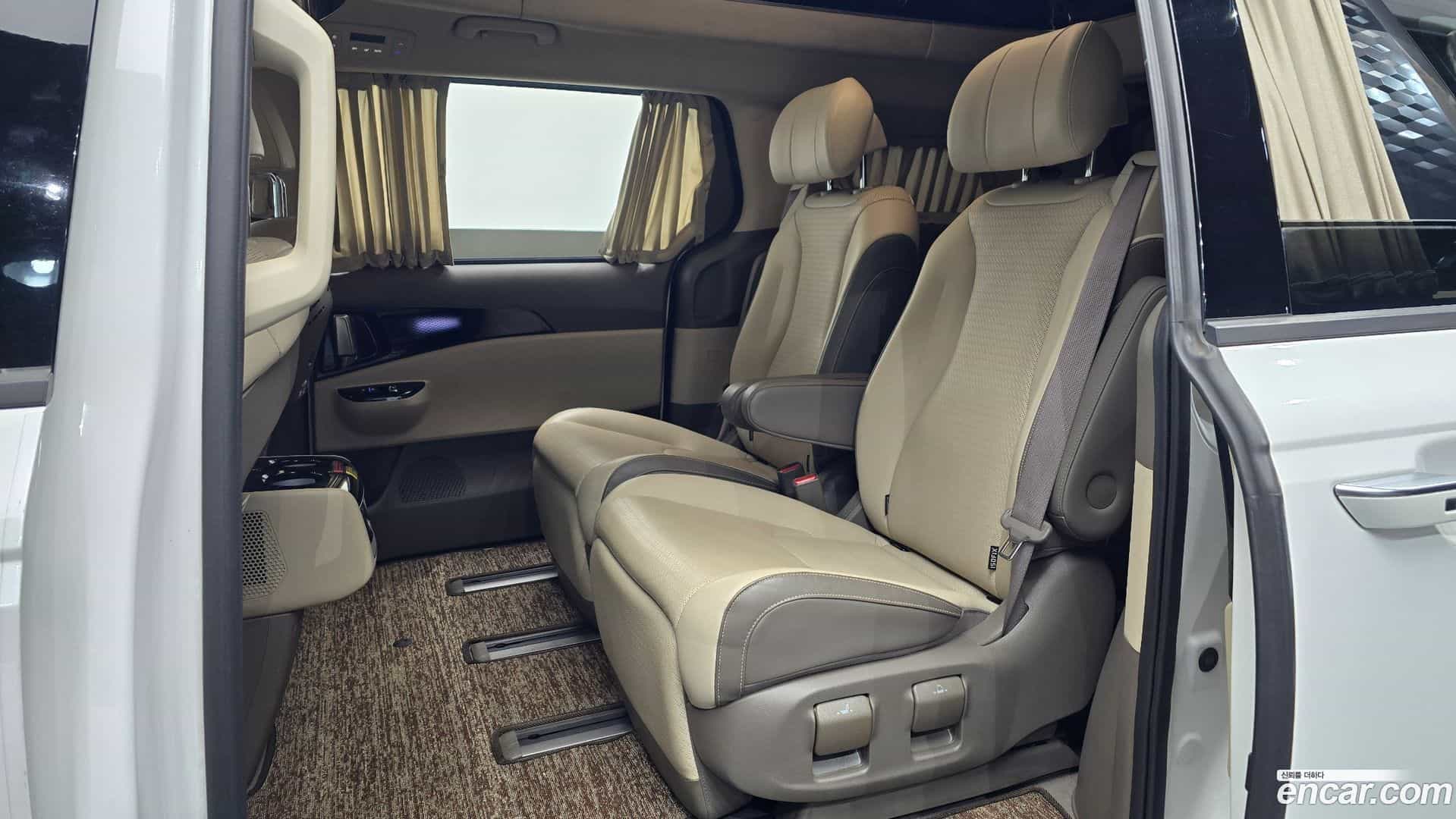 Canival Kia 2023.2-OPTION-016