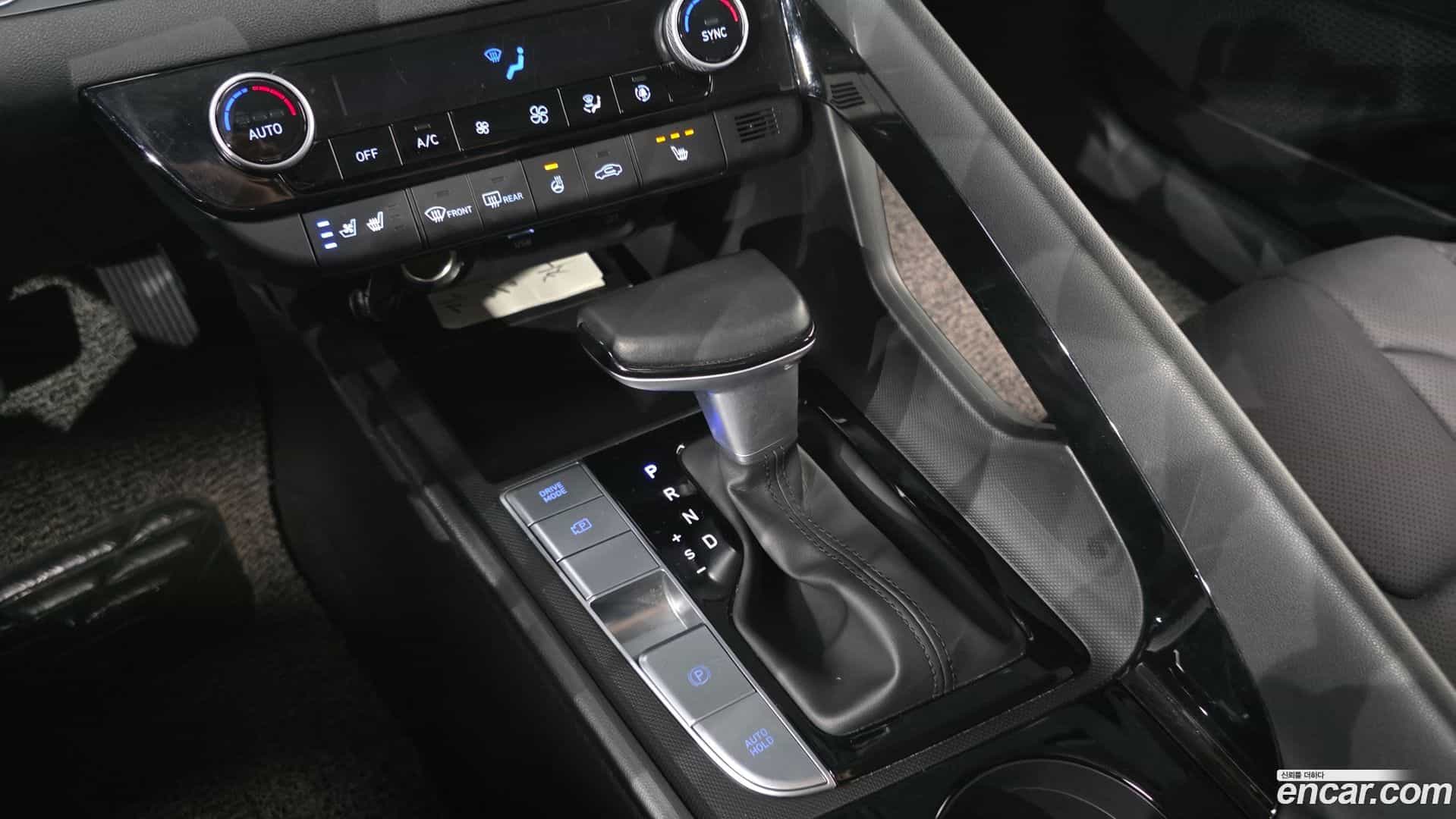 AVANTE Hyundai 2020.3-INNER-009
