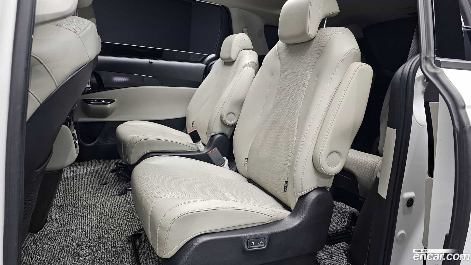 Canival Kia 2021.3-OPTION-016