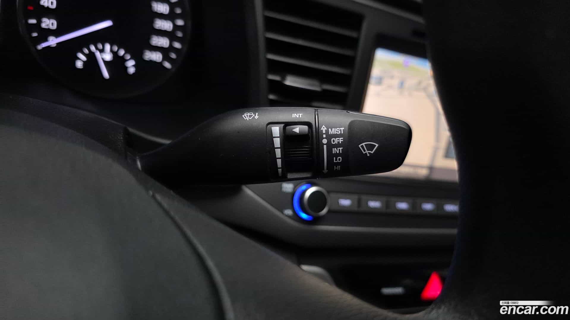 AVANTE Hyundai 2018.3-OPTION-023