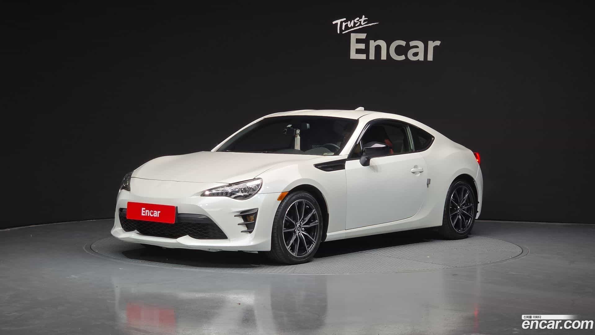 86 Toyota 2020.11-OUTER-001