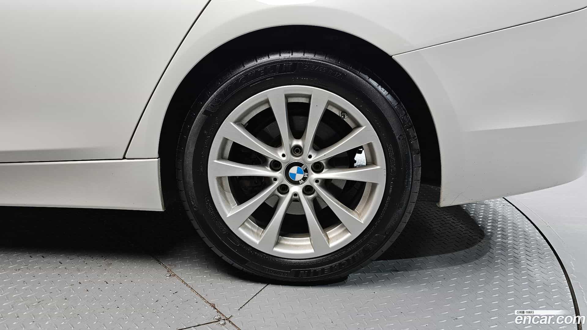 3-Series BMW 2017.11-OUTER-005