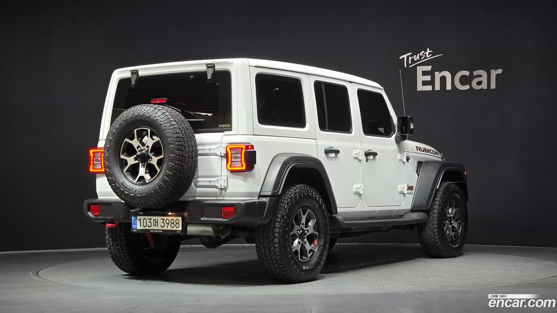 Wrangler Jeep 2021.2-OUTER-002