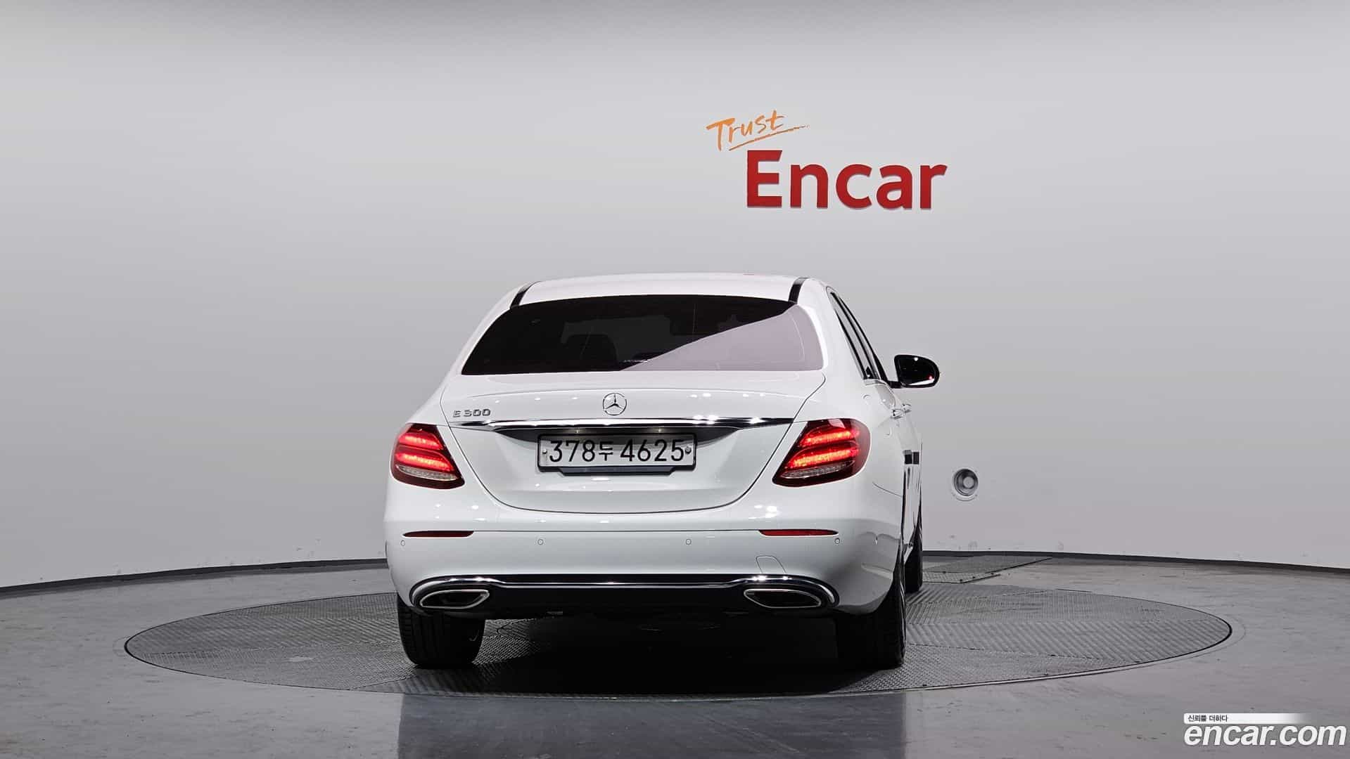 E-Class Mercedes-Benz 2020.4-OUTER-004