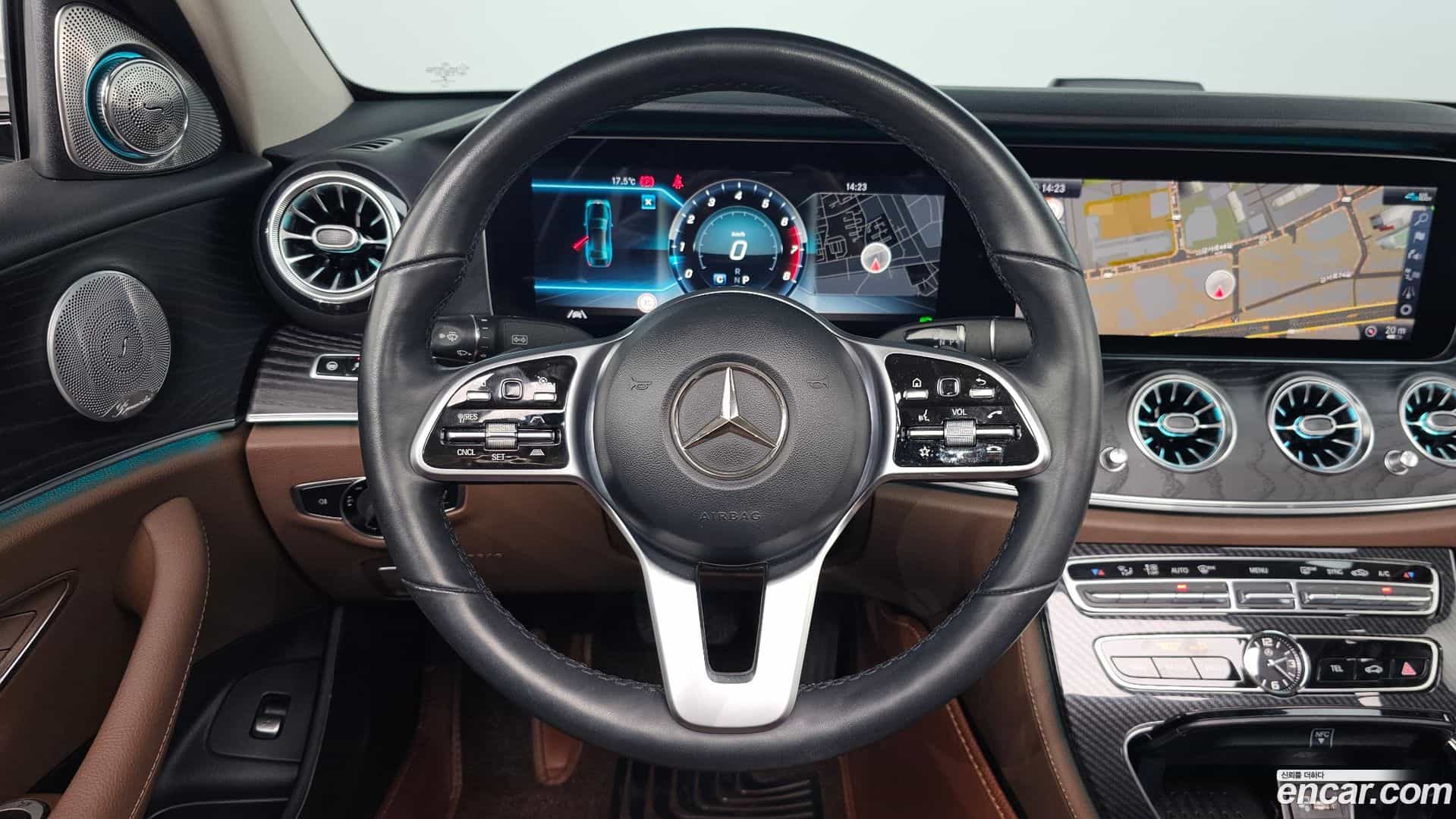 E-Class Mercedes-Benz 2020.4-OPTION-017