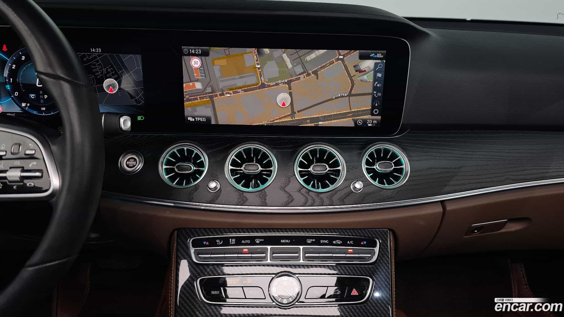 E-Class Mercedes-Benz 2020.4-OPTION-018