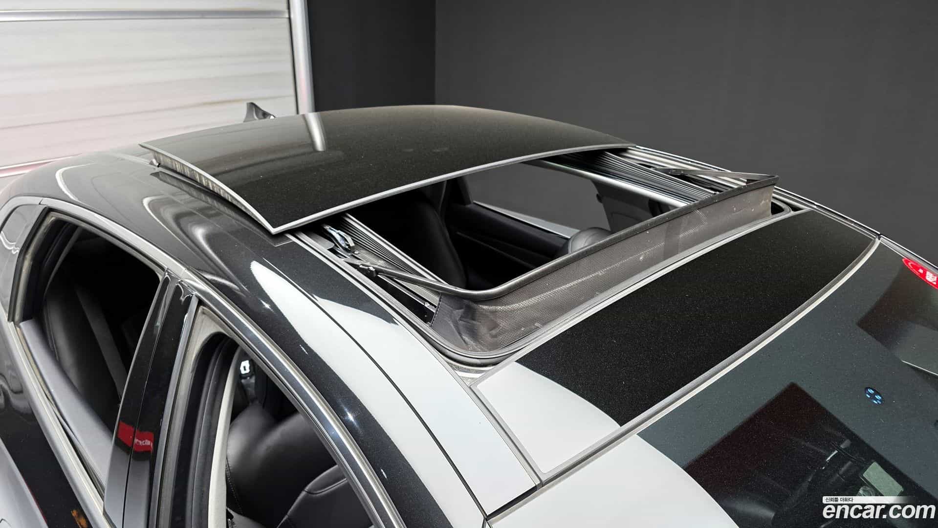 Grandeur Hyundai 2022.1-OPTION-023
