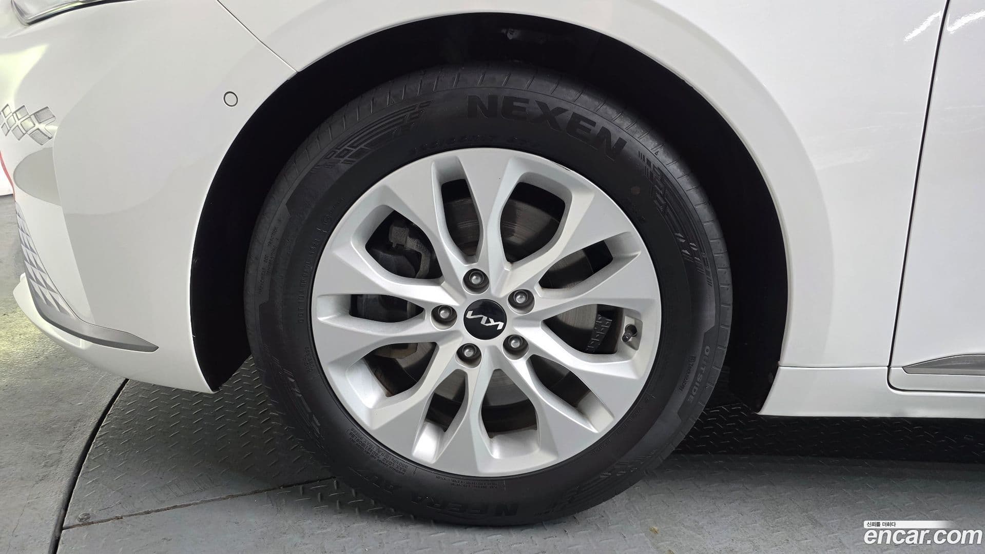 Main__Slider__Photo:K8 Kia 2021.4-4